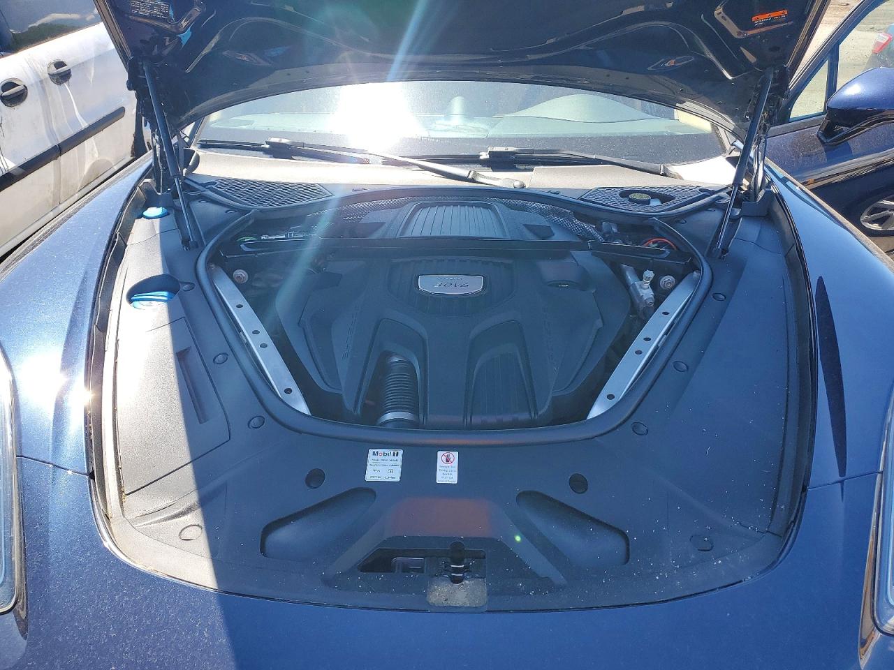 2018 Porsche Panamera 4 Blue vin: WP0AA2A76JL107529