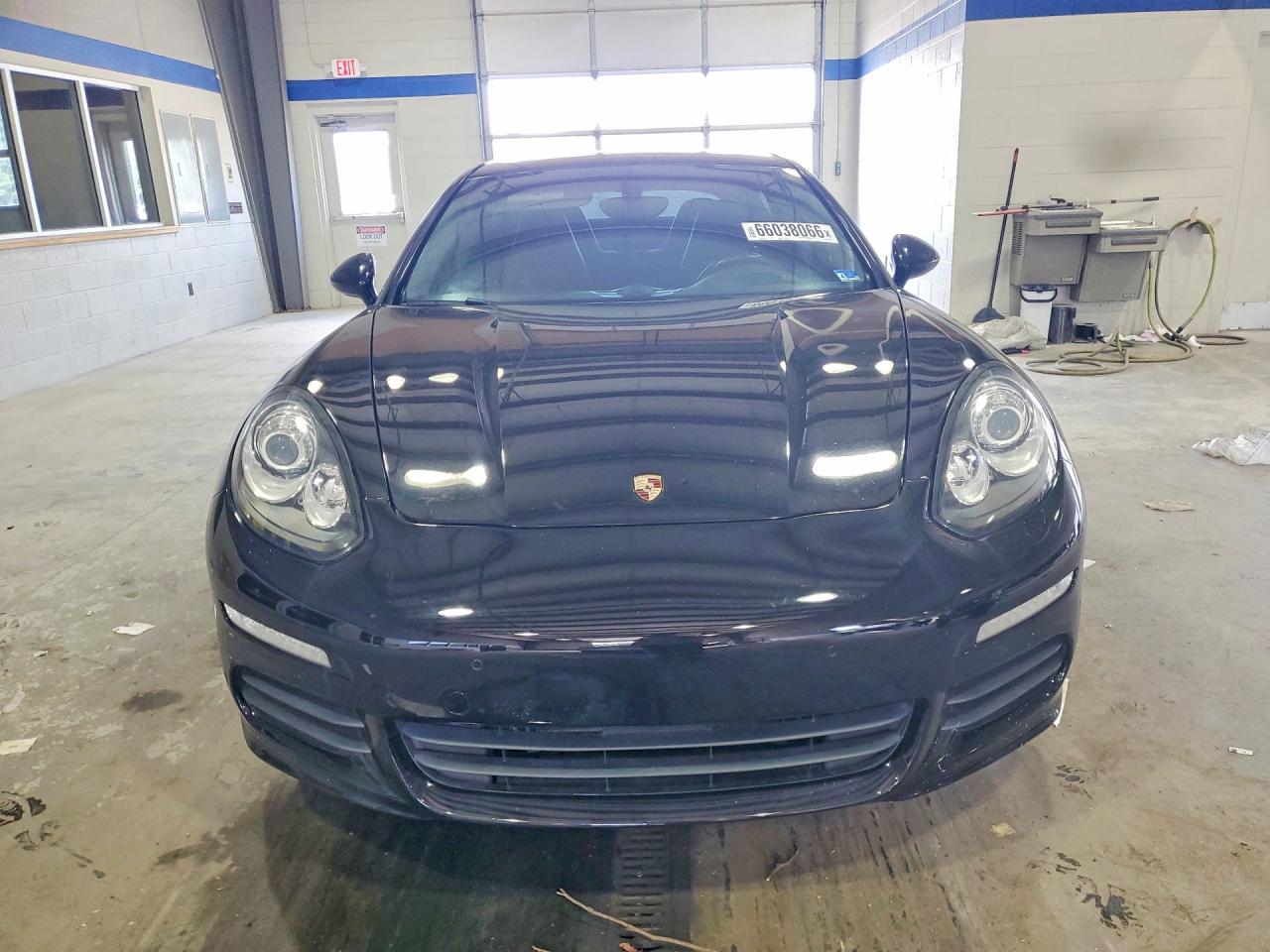 2015 Porsche Panamera 2 Черный vin: WP0AA2A77FL002411