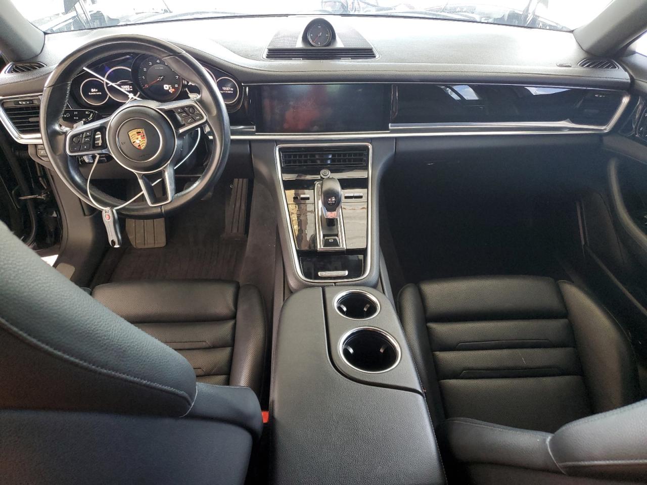 2018 Porsche Panamera 4 Черный vin: WP0AA2A77JL100234