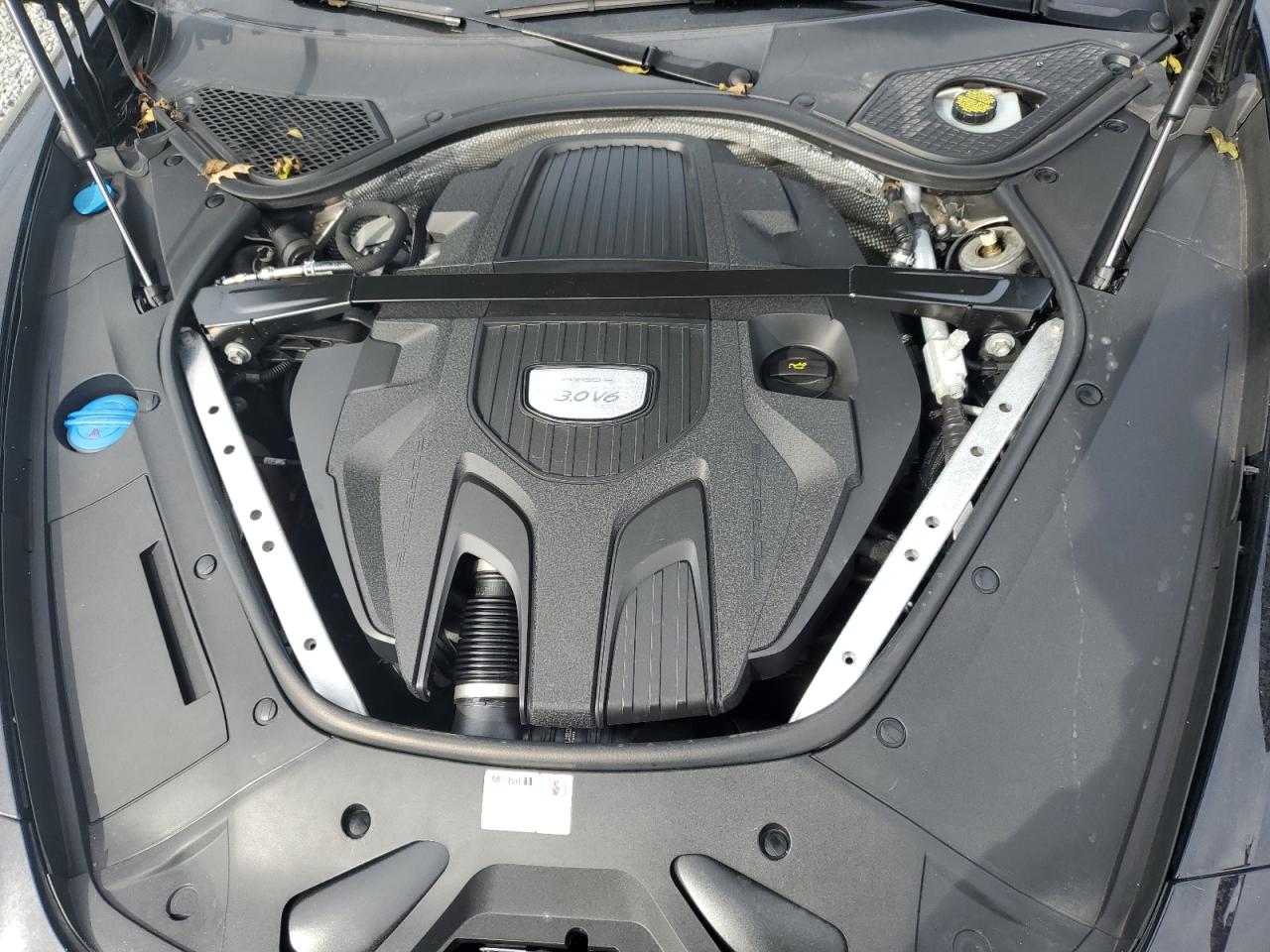 2018 Porsche Panamera 4 Черный vin: WP0AA2A77JL110357