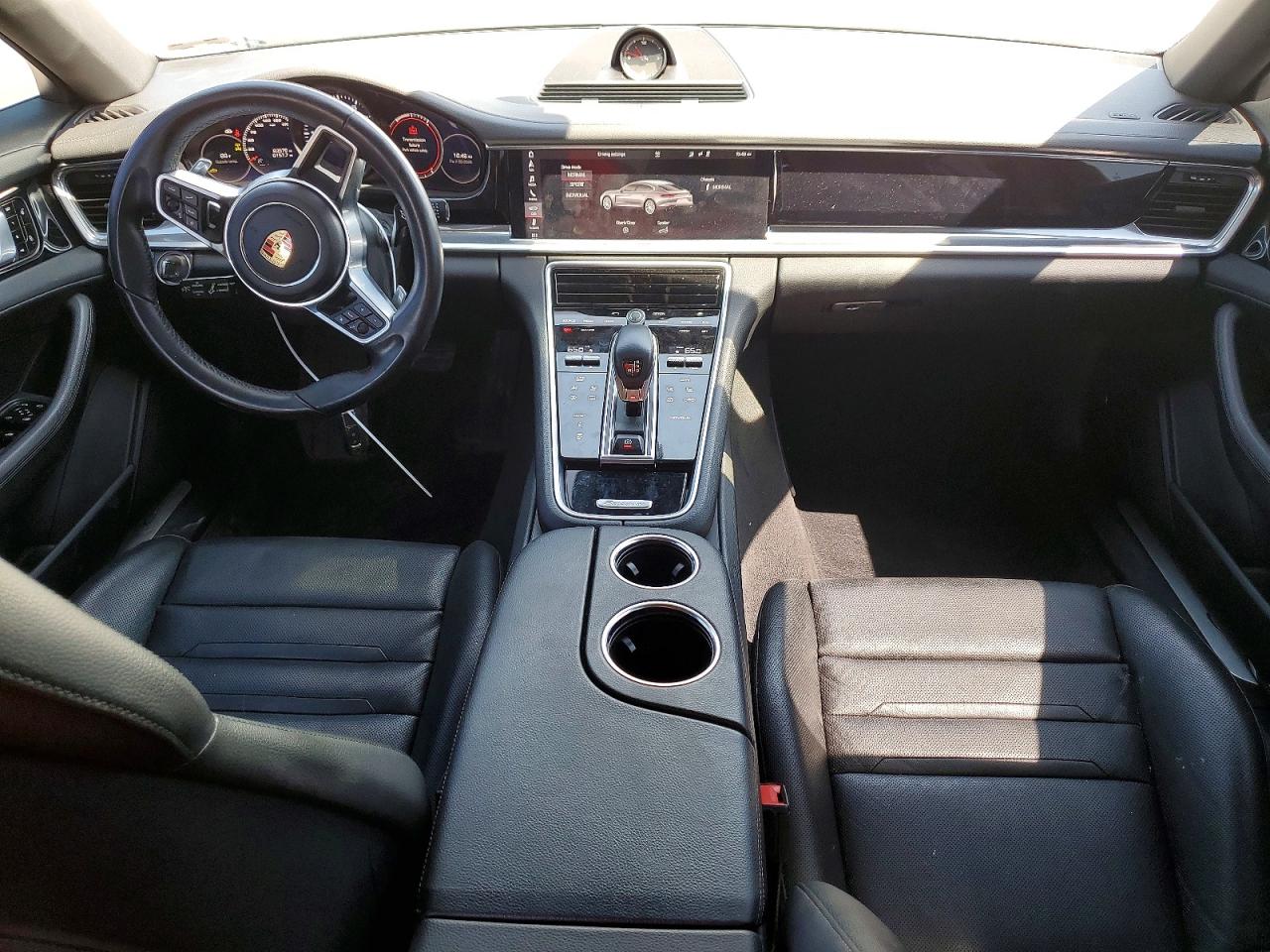 2018 Porsche Panamera 4 Silver vin: WP0AA2A77JL119804