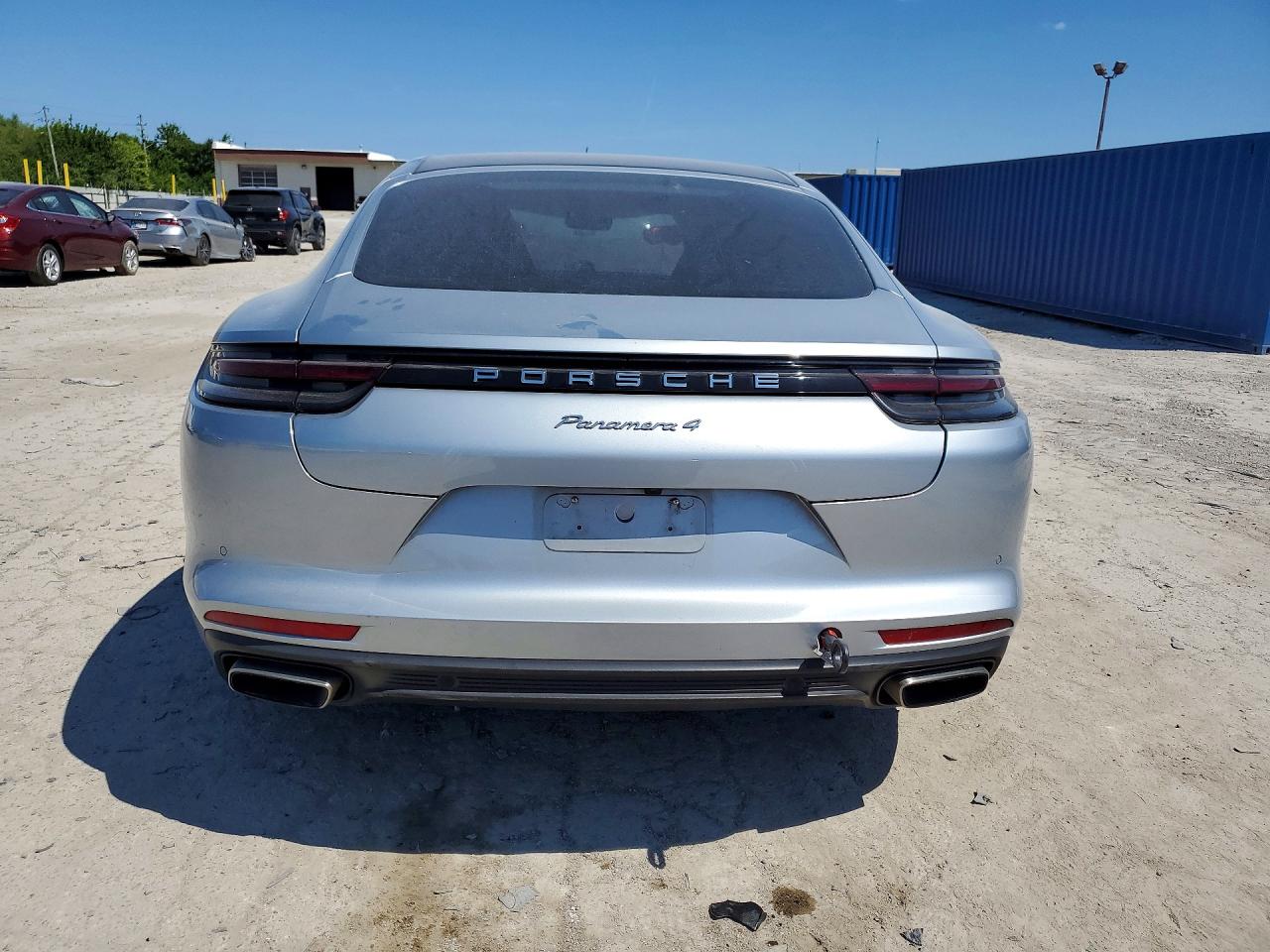 2018 Porsche Panamera 4 Silver vin: WP0AA2A77JL119804