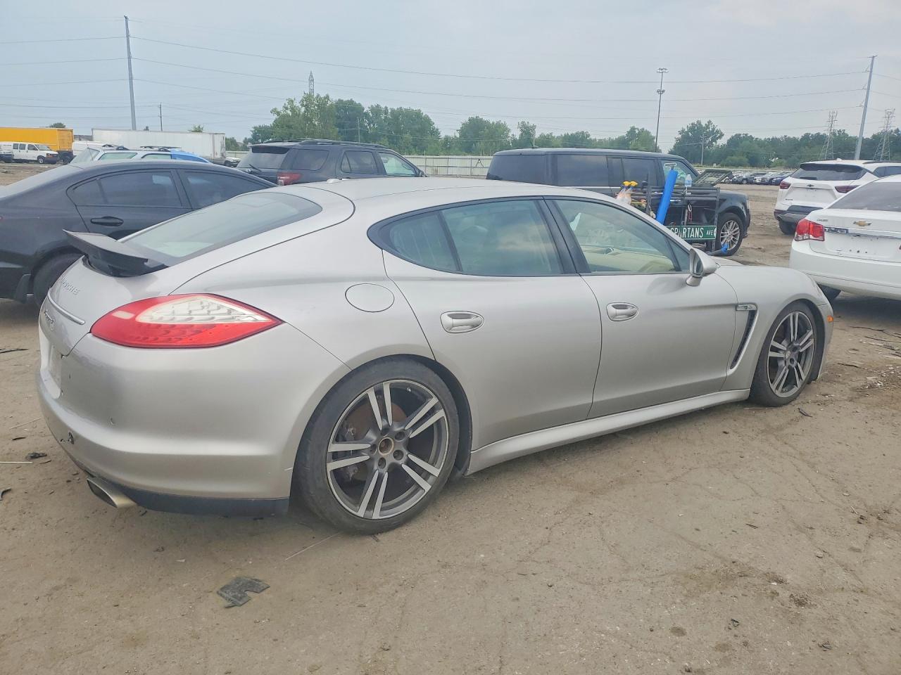 2011 Porsche Panamera 2 Silver vin: WP0AA2A78BL016599