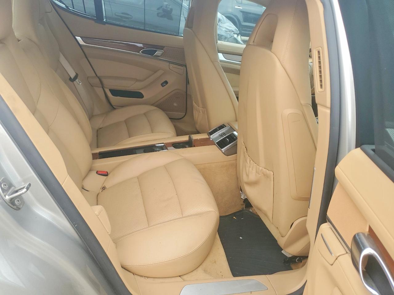 2011 Porsche Panamera 2 Silver vin: WP0AA2A78BL016599