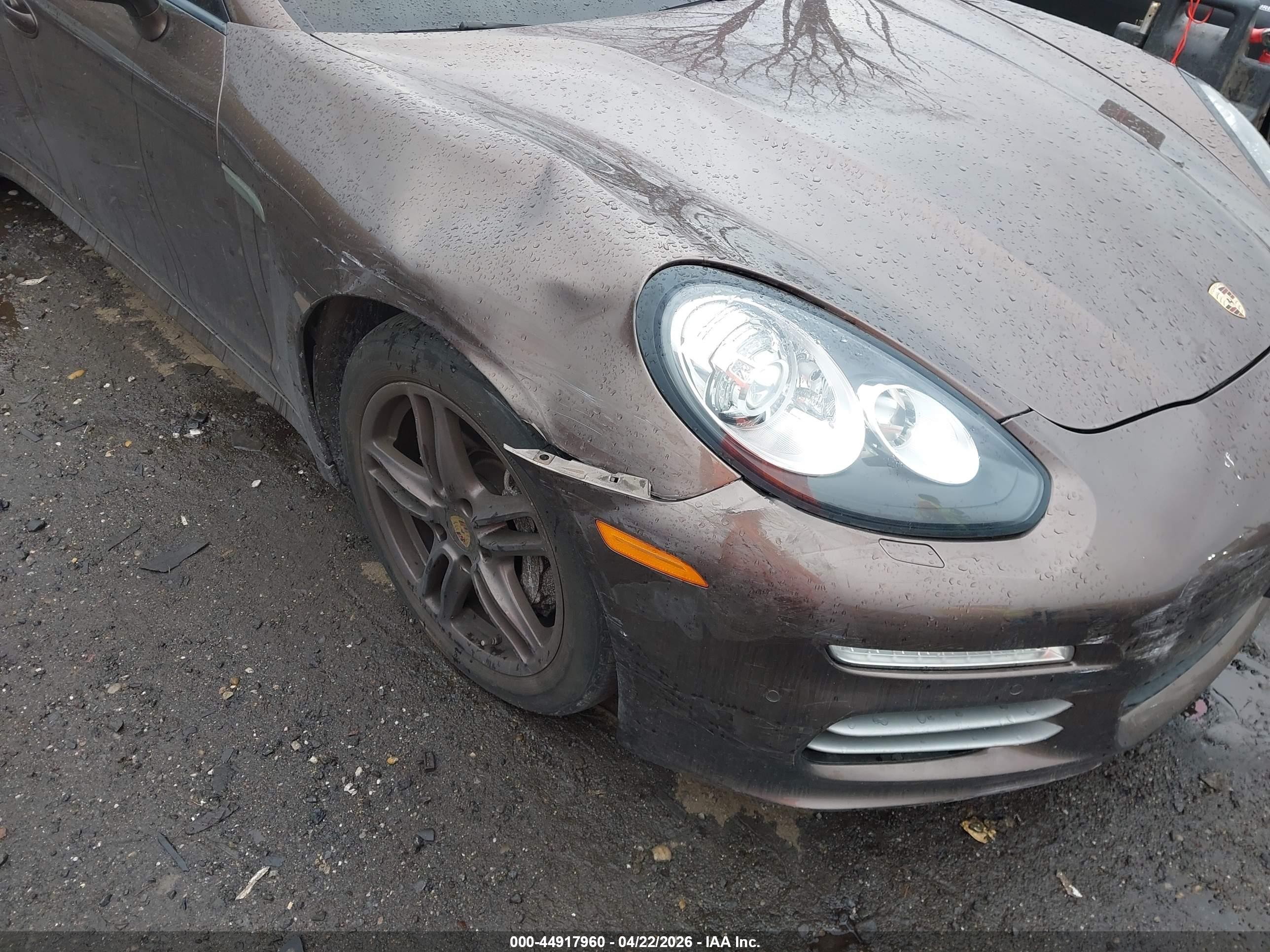 2015 Porsche Panamera 4 Brown vin: WP0AA2A78FL005981