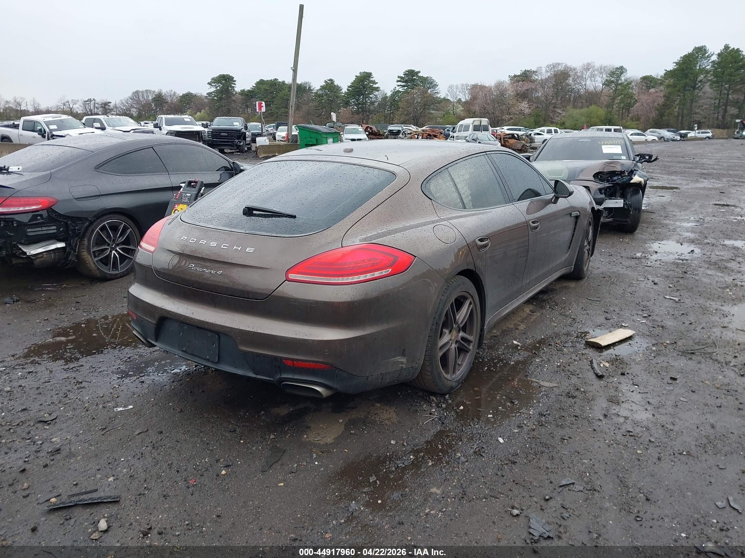 2015 Porsche Panamera 4 Brown vin: WP0AA2A78FL005981