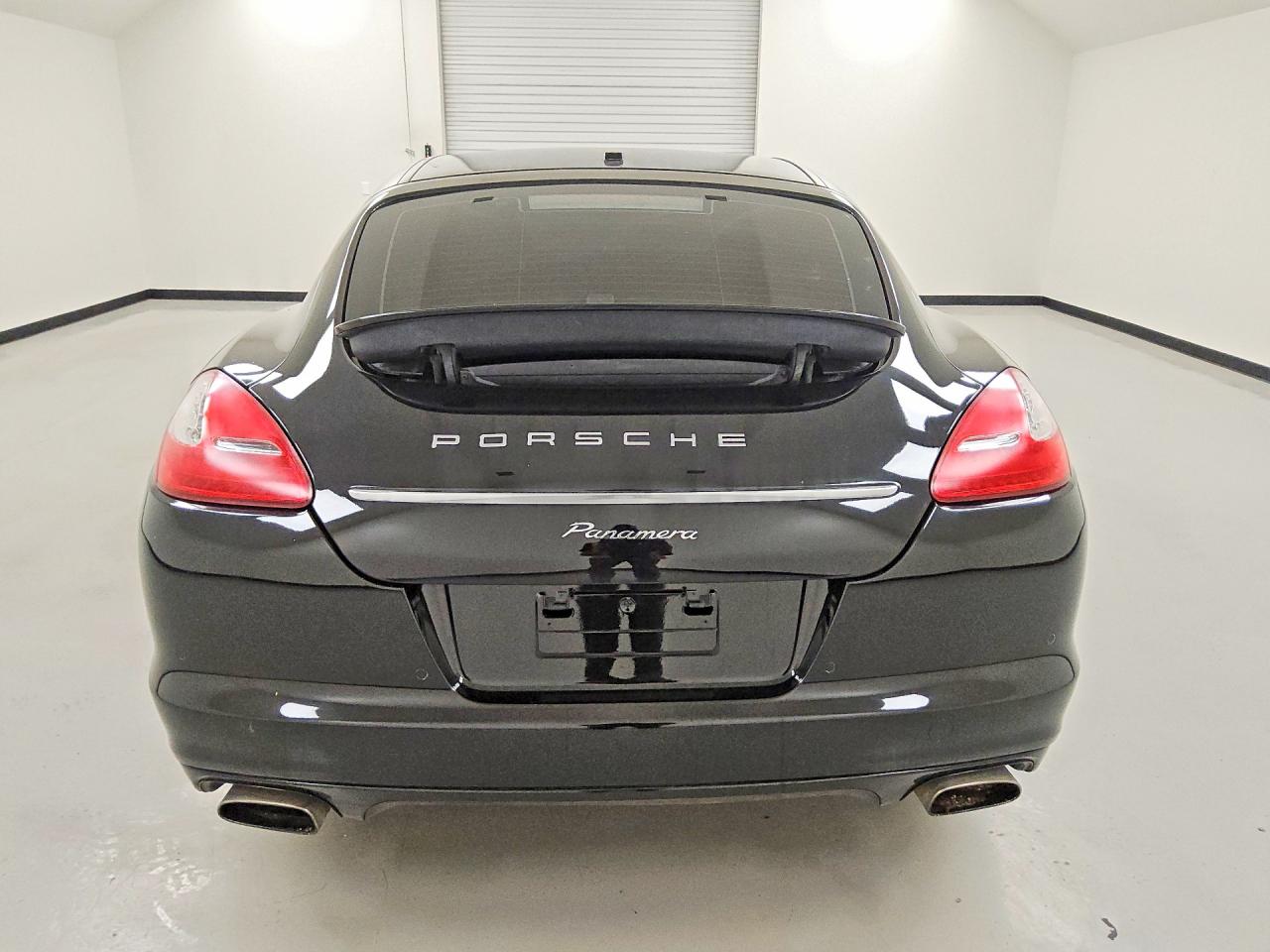 2011 Porsche Panamera 2 Black vin: WP0AA2A79BL013677