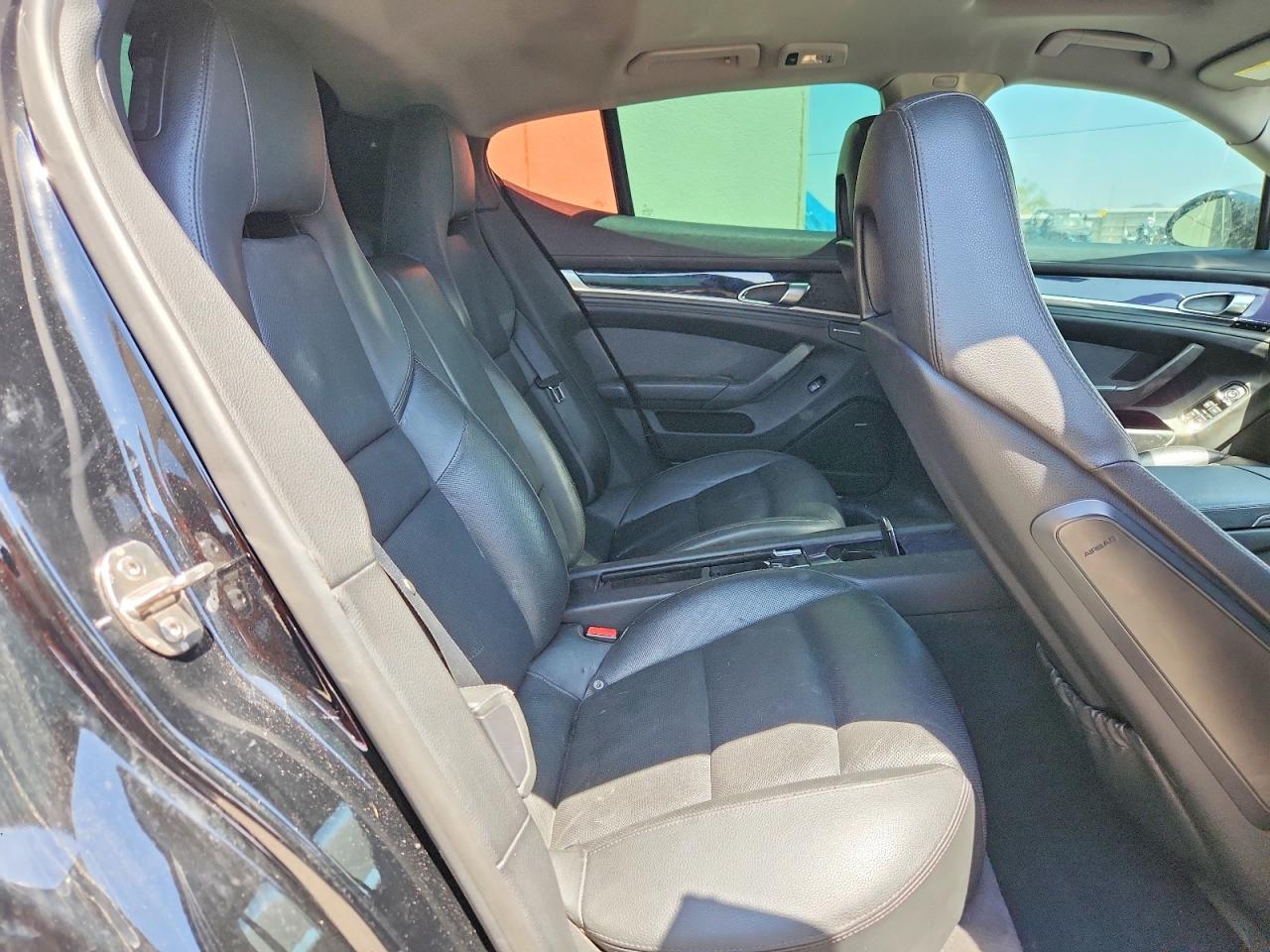 2011 Porsche Panamera 2/4 Black vin: WP0AA2A79BL013677