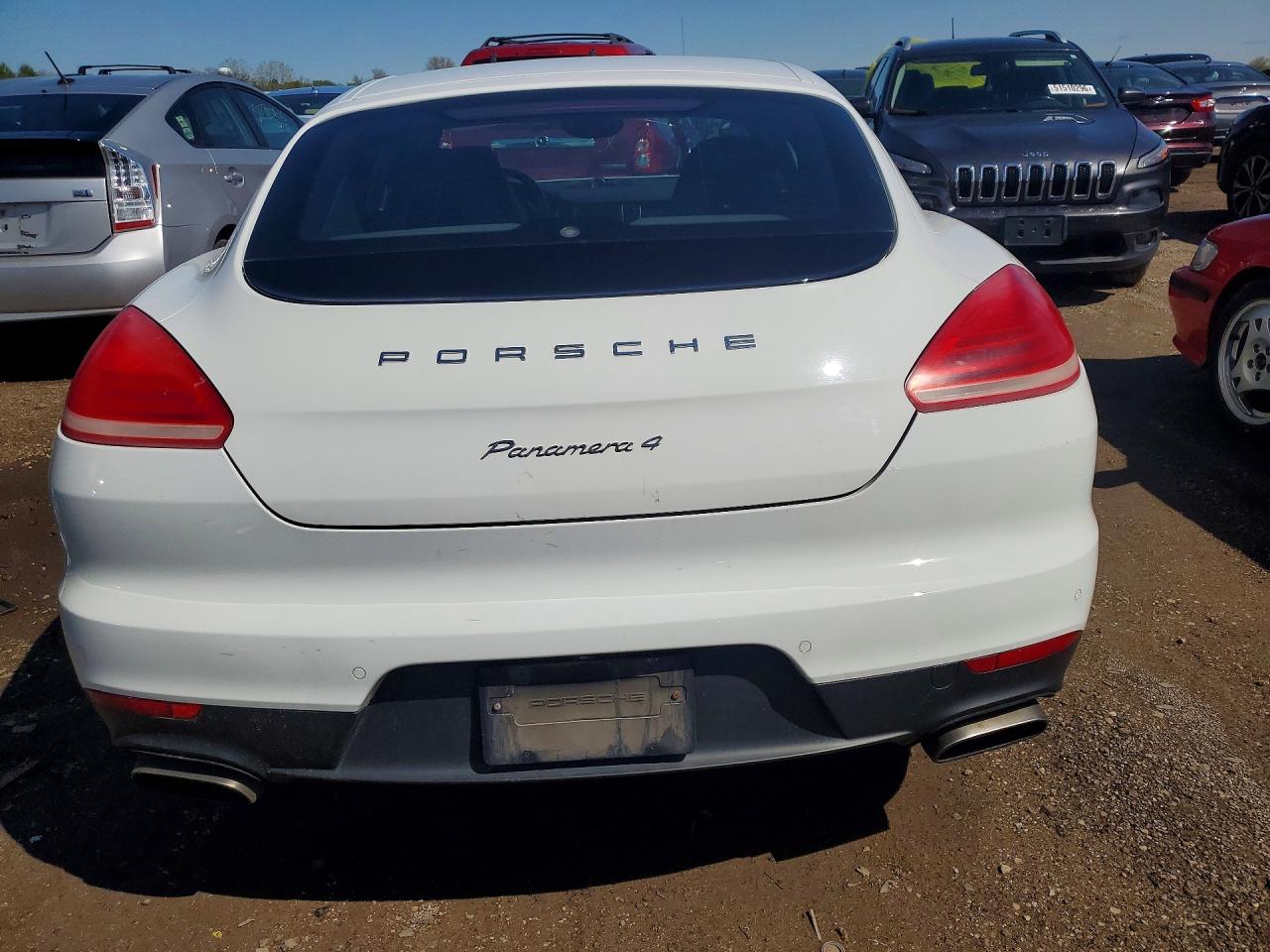 2014 Porsche Panamera 2 White vin: WP0AA2A79EL013649
