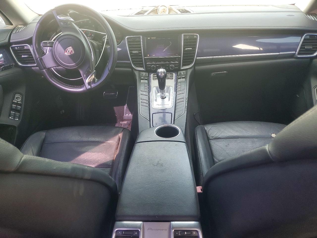 2011 Porsche Panamera Base (2wd), 4 (4wd) Two Tone vin: WP0AA2A7XBL012909