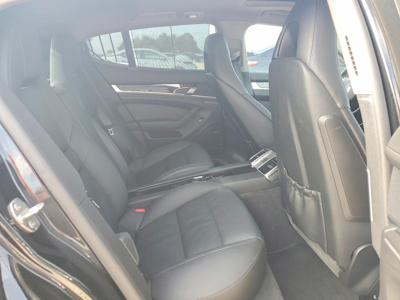 2011 Porsche Panamera 2 Black vin: WP0AA2A7XBL020718