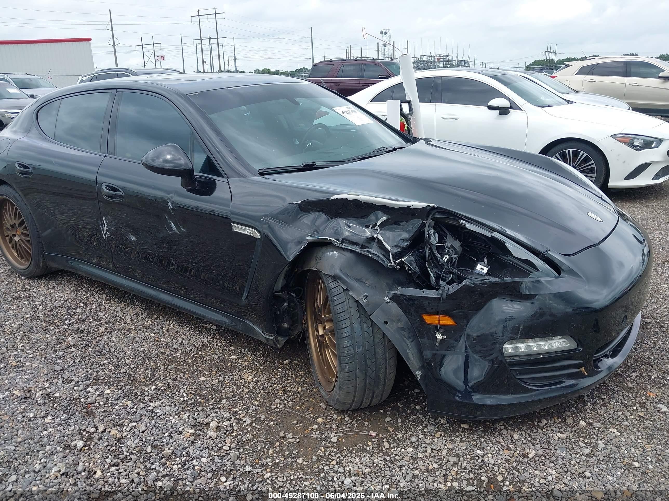 2013 Porsche Panamera   Черный vin: WP0AA2A7XDL012038