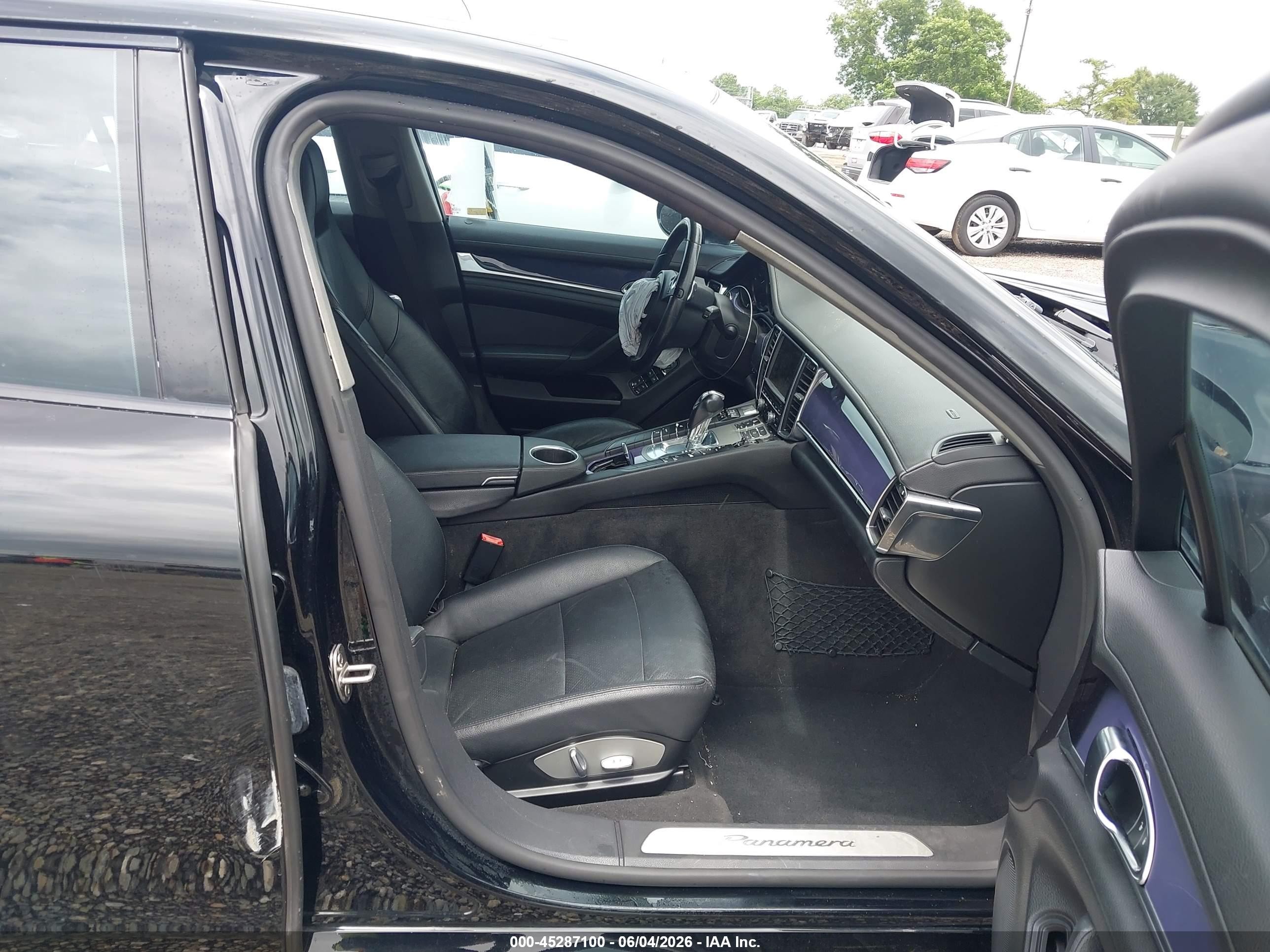 2013 Porsche Panamera   Черный vin: WP0AA2A7XDL012038