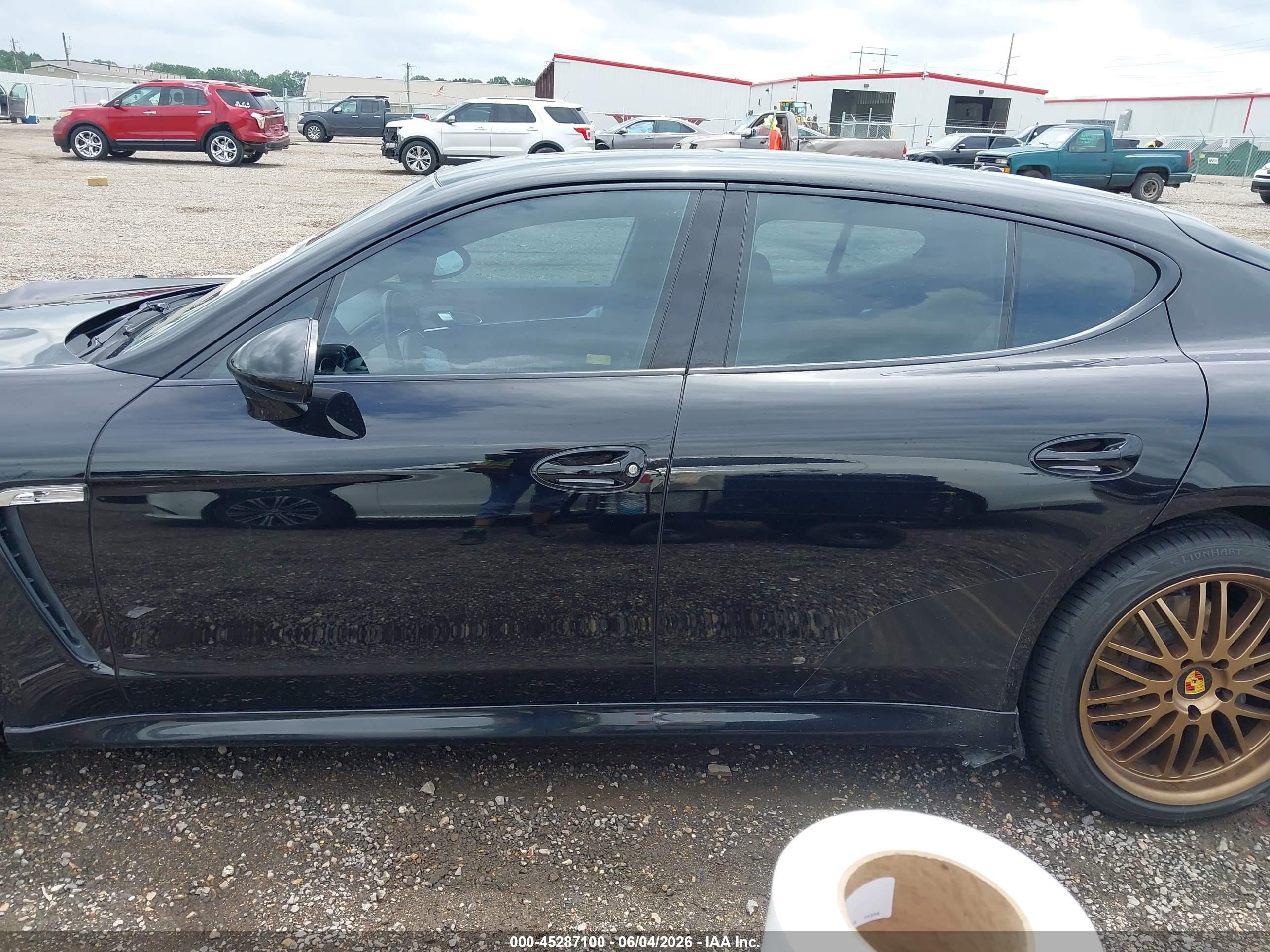 2013 Porsche Panamera   Черный vin: WP0AA2A7XDL012038
