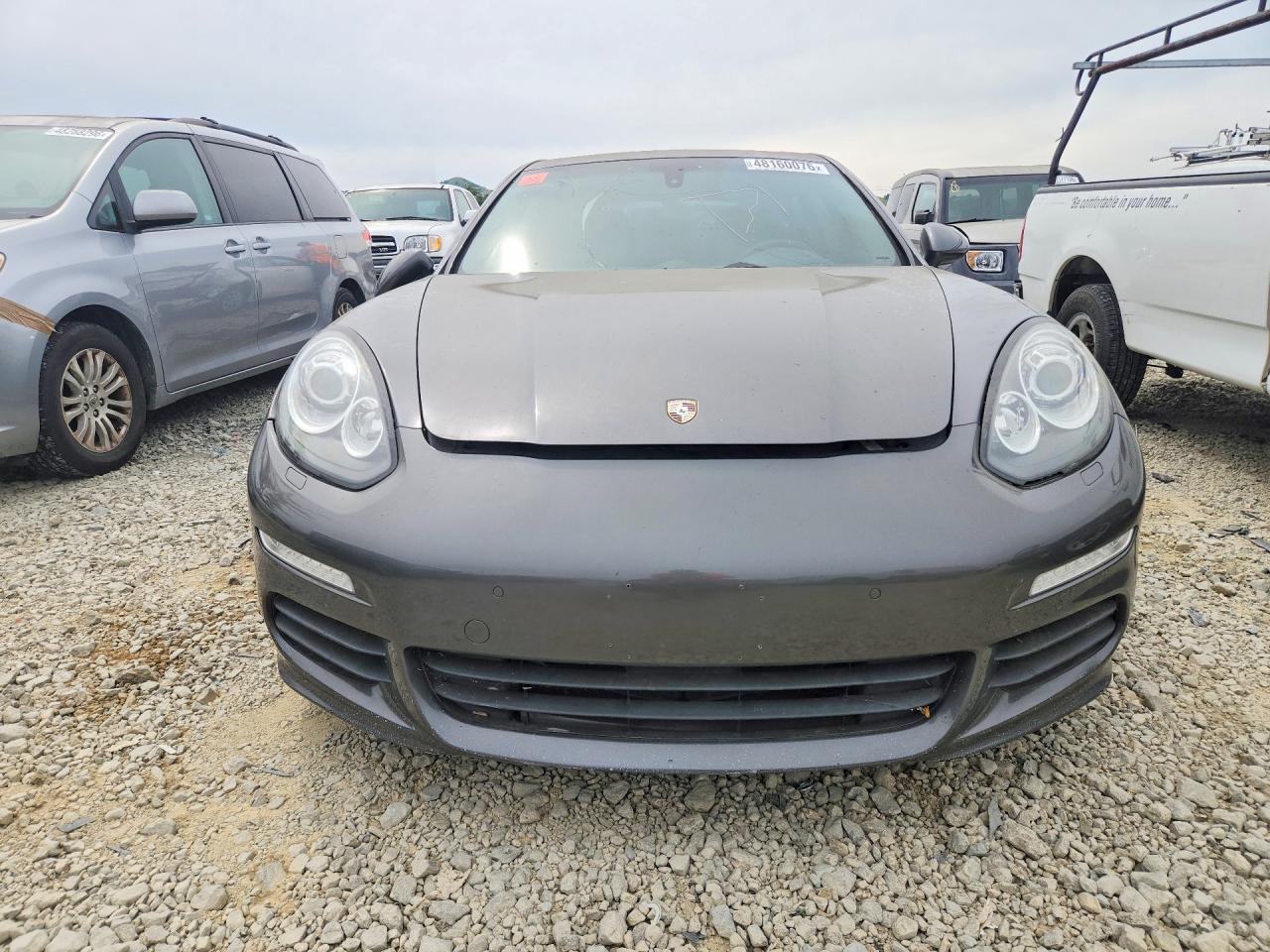 2015 Porsche Panamera 2 Charcoal vin: WP0AA2A7XFL005562