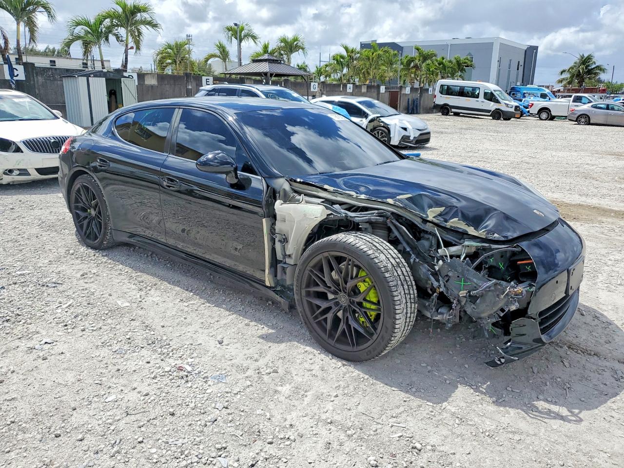 2016 Porsche Panamera 2 Black vin: WP0AA2A7XGL006132