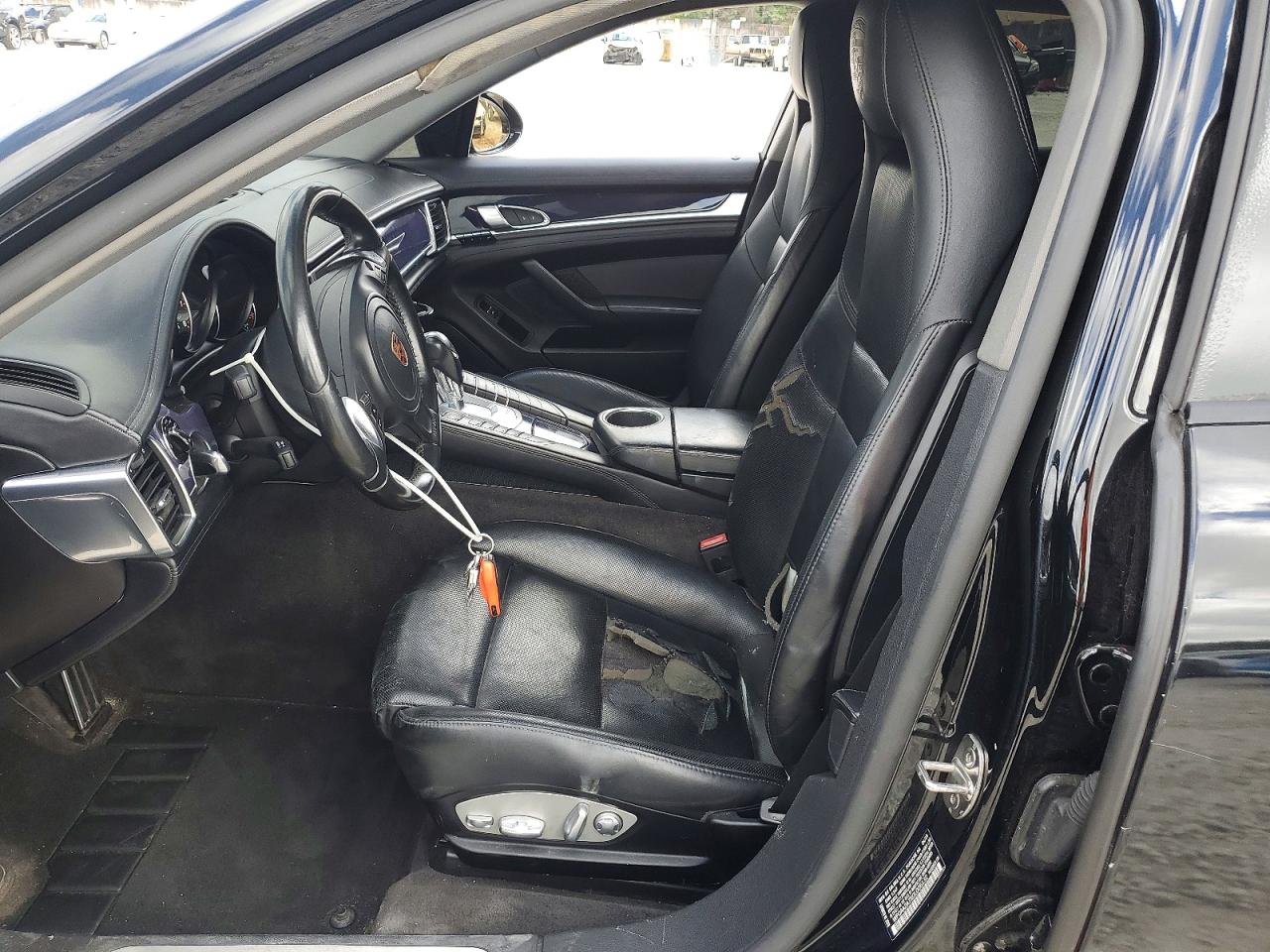 2016 Porsche Panamera 2 Black vin: WP0AA2A7XGL006132