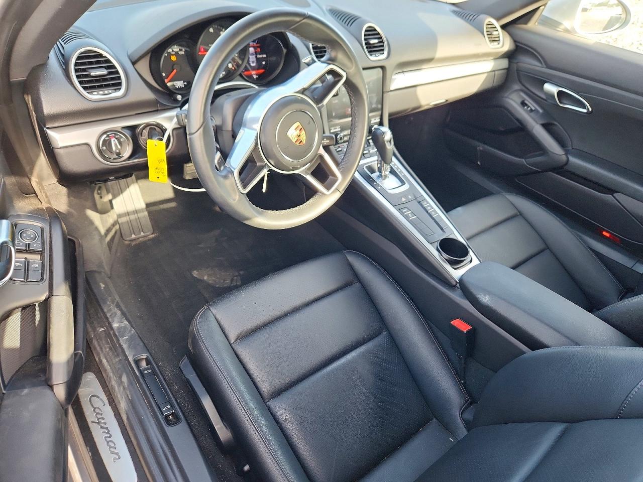 2024 Porsche Cayman Base Silver vin: WP0AA2A80RK255878