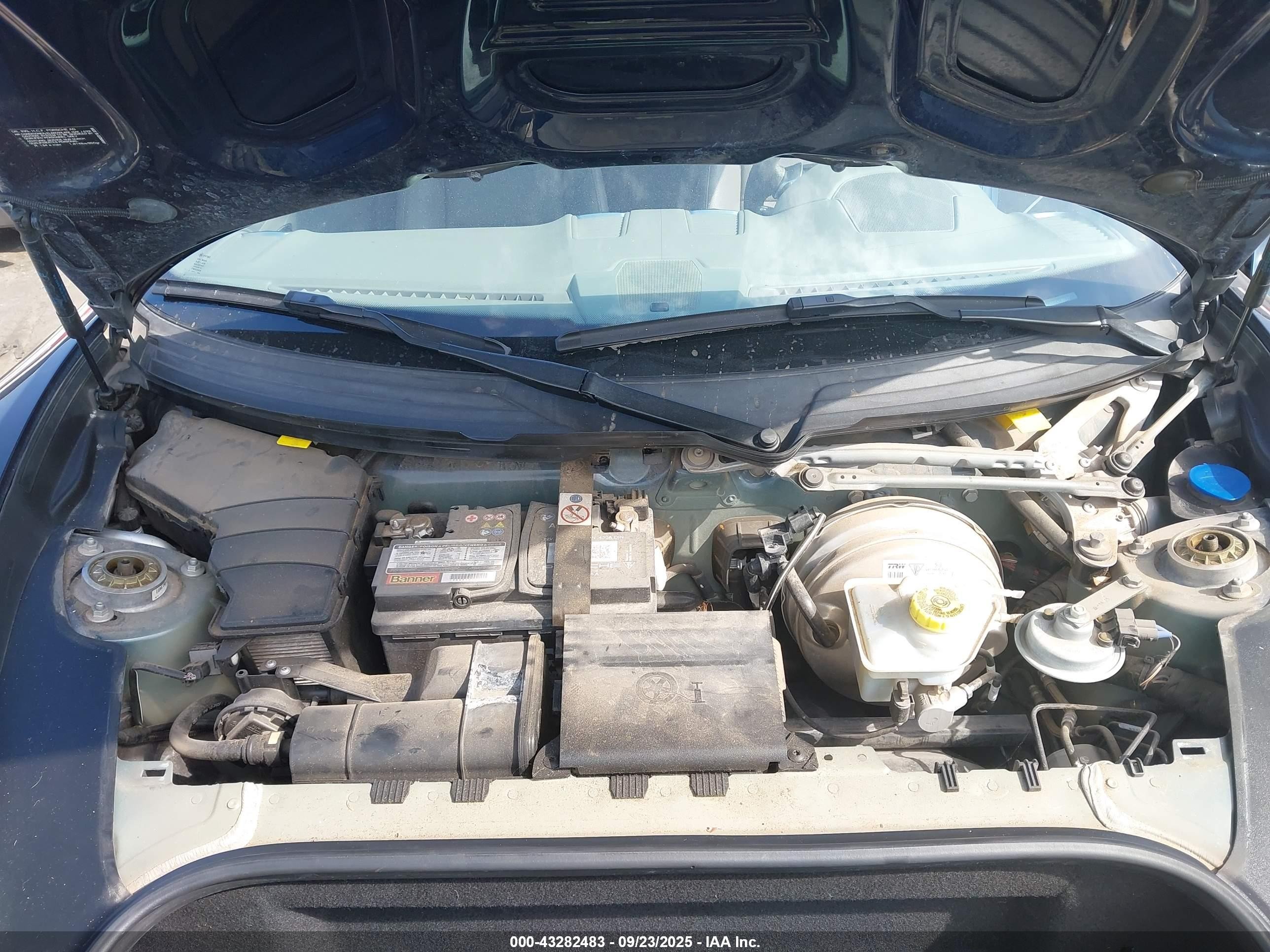 2014 Porsche Cayman   Синий vin: WP0AA2A83EK170642