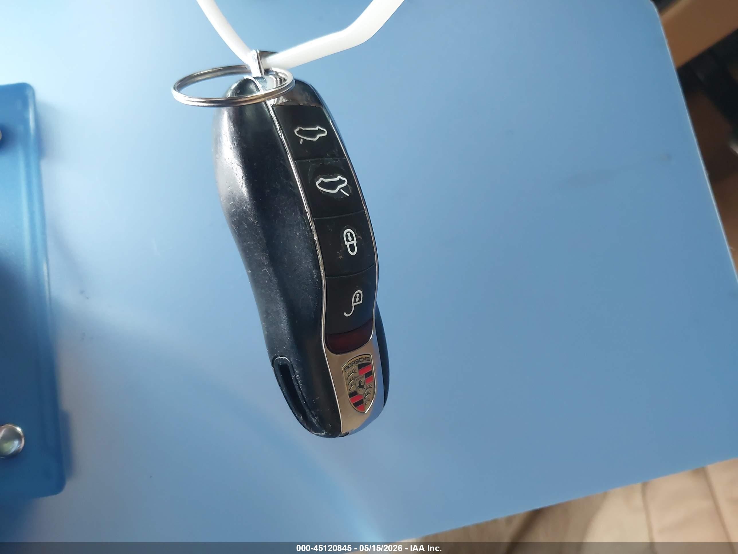 2014 Porsche Cayman   Blue vin: WP0AA2A85EK170254