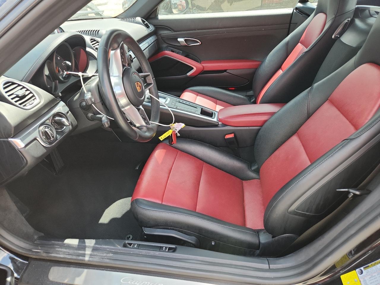 2024 Porsche Cayman Base   Black vin: WP0AA2A86RK255318