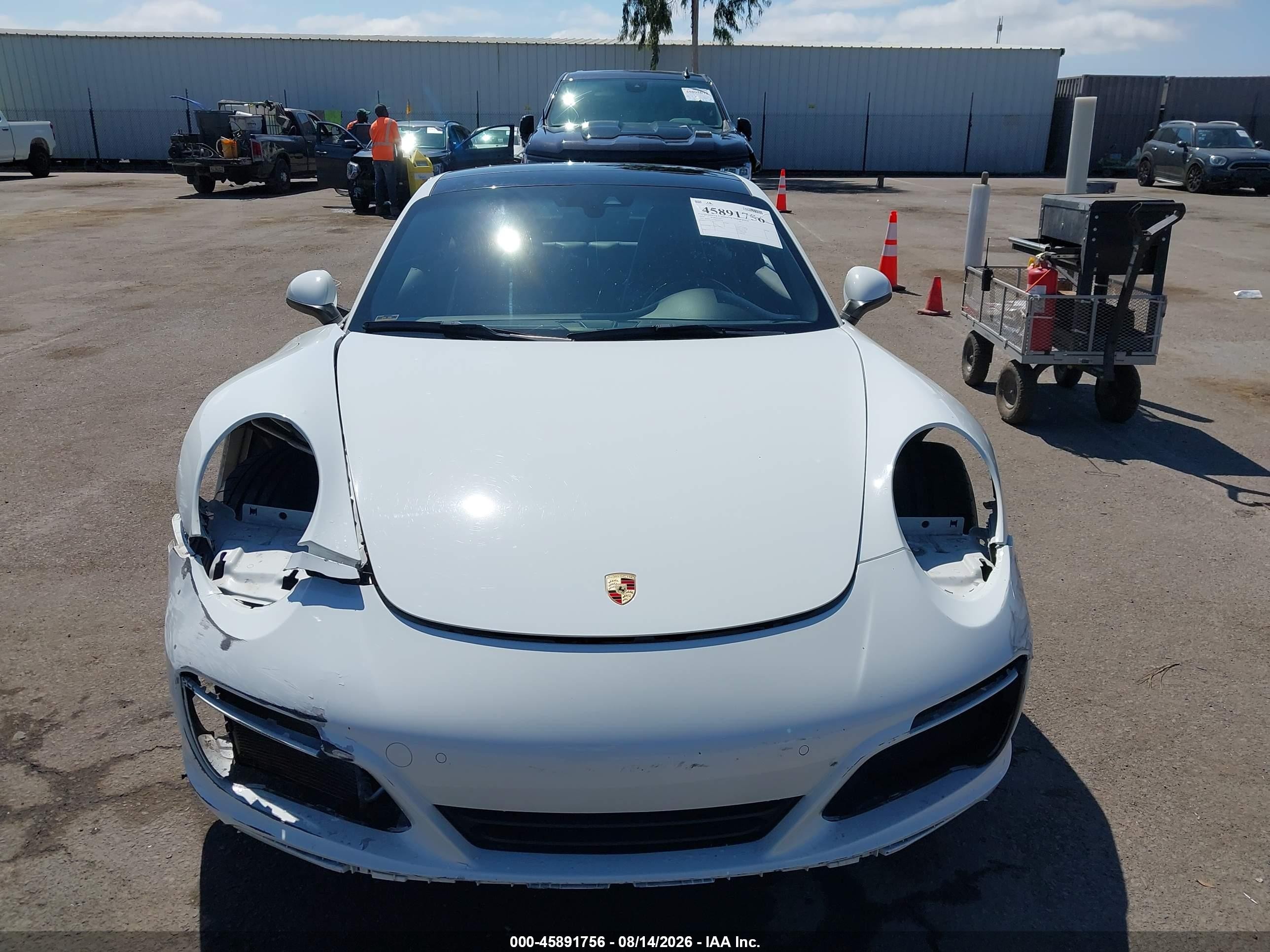 2019 Porsche 911 Carrera/carrera 4/carrera T White vin: WP0AA2A97KS103708