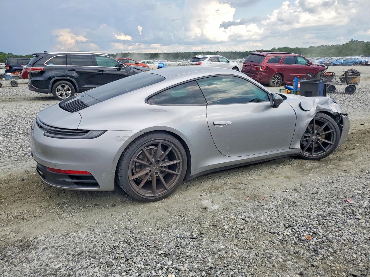 2024 Porsche 911 Carrera Серебряный vin: WP0AA2A97RS208288