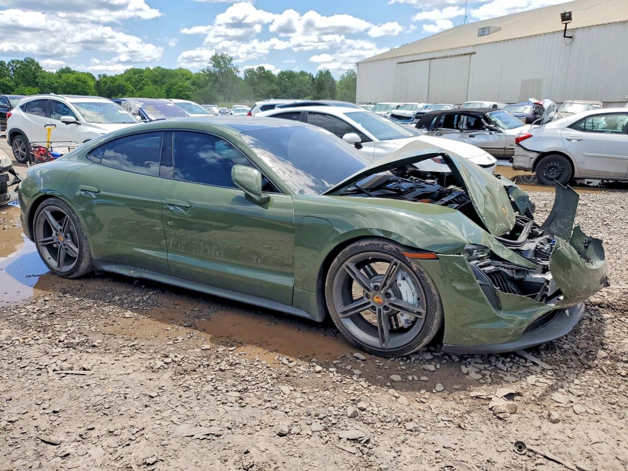 2022 Porsche Taycan Green vin: WP0AA2Y14NSA16033