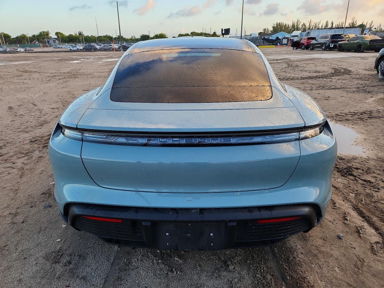 2025 Porsche Taycan Base Green vin: WP0AA2Y19SSA08361