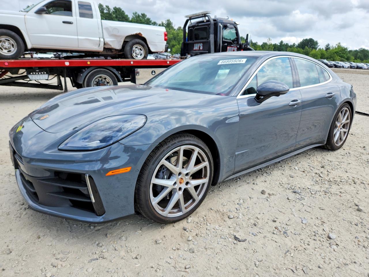 2026 Porsche Panamera Base Gray vin: WP0AA2YA0TL006264