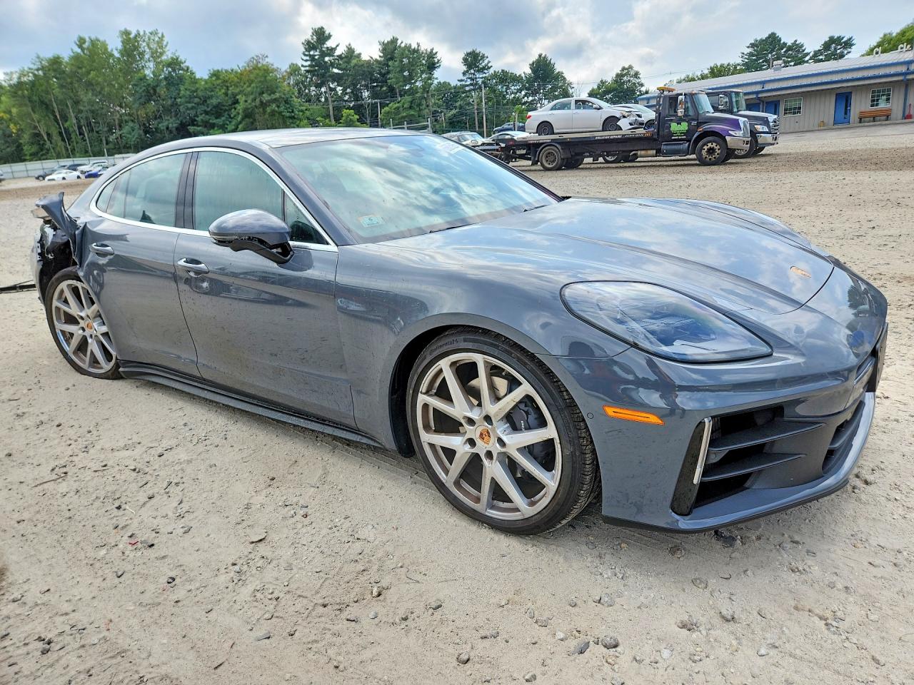 2026 Porsche Panamera Base Gray vin: WP0AA2YA0TL006264