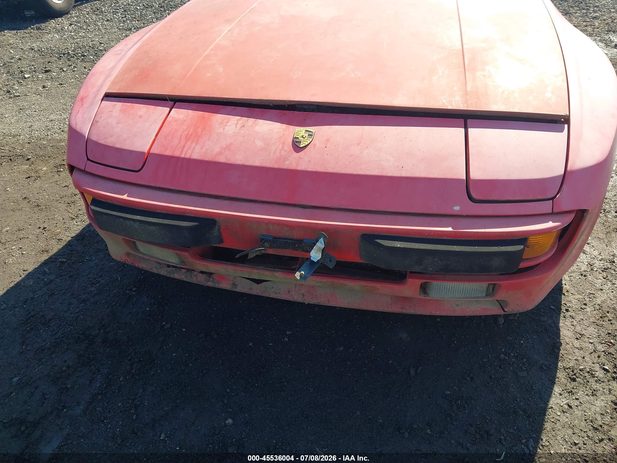 1987 Porsche 944   Red vin: WP0AB0947HN470996