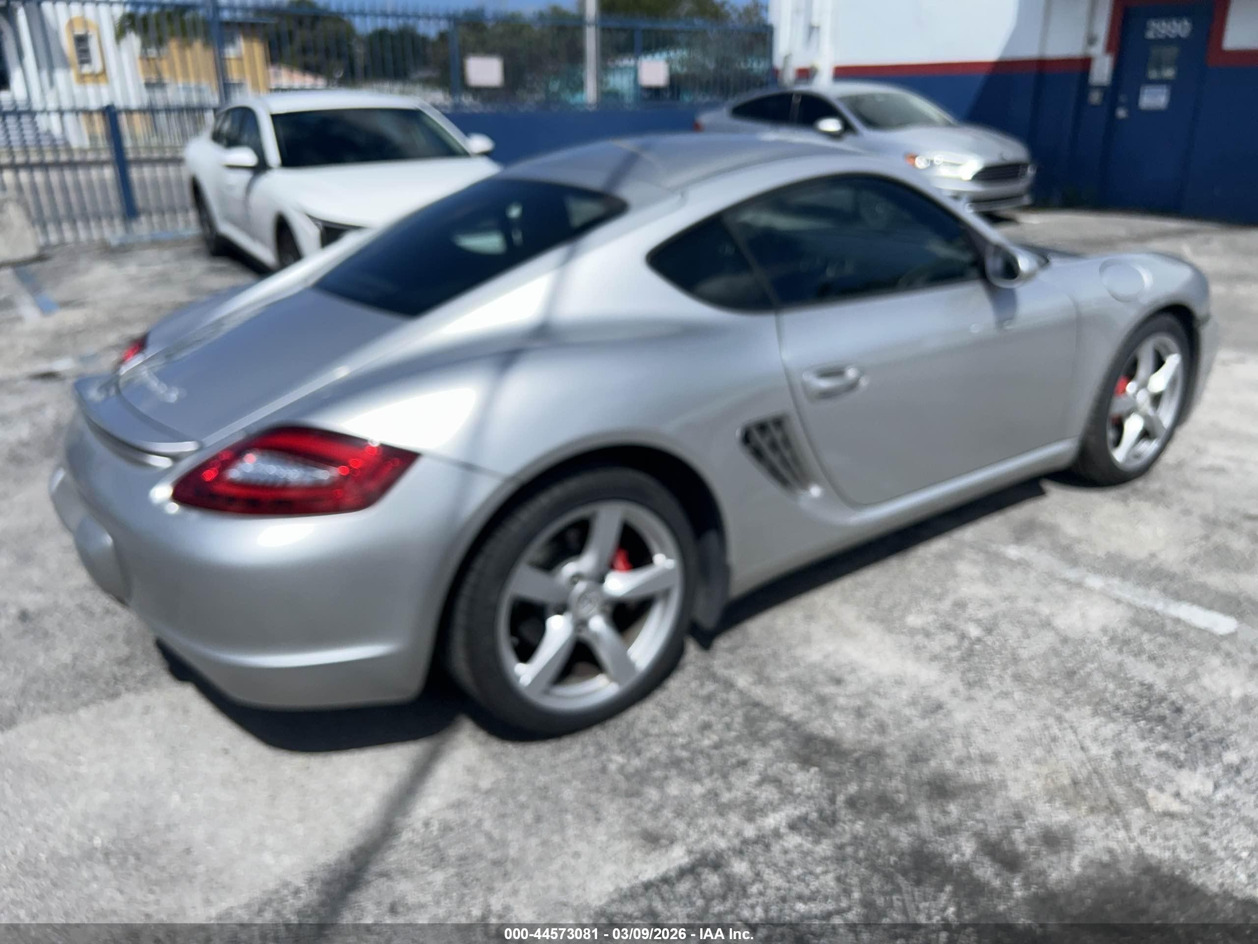 2006 Porsche Cayman S   Silver vin: WP0AB29806U784099