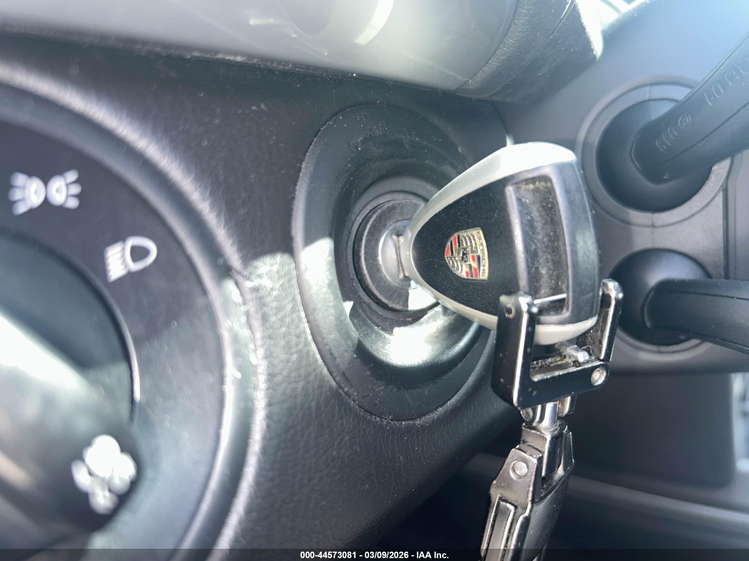 2006 Porsche Cayman S   Silver vin: WP0AB29806U784099