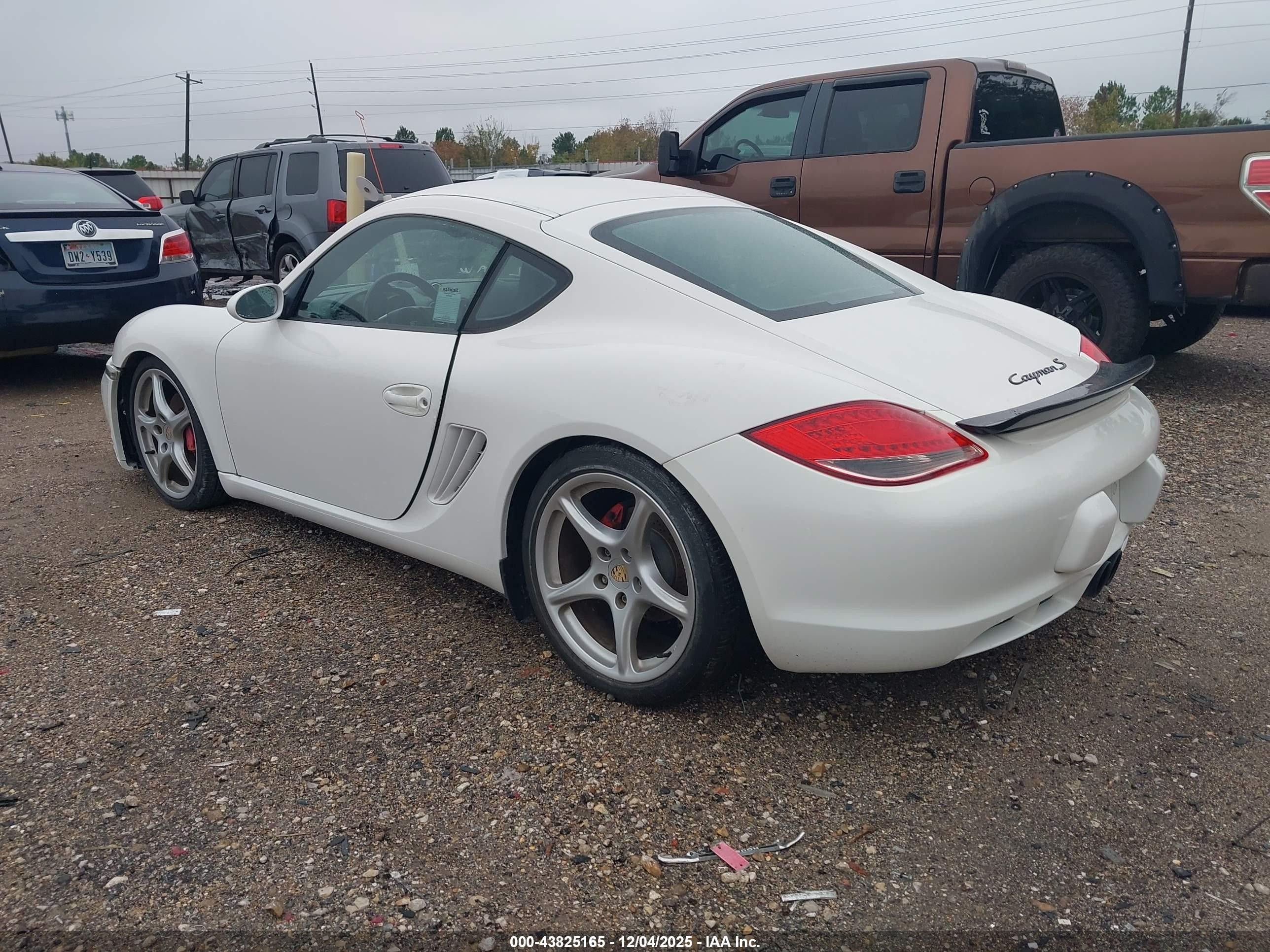 2006 Porsche Cayman S   White vin: WP0AB29826U781902