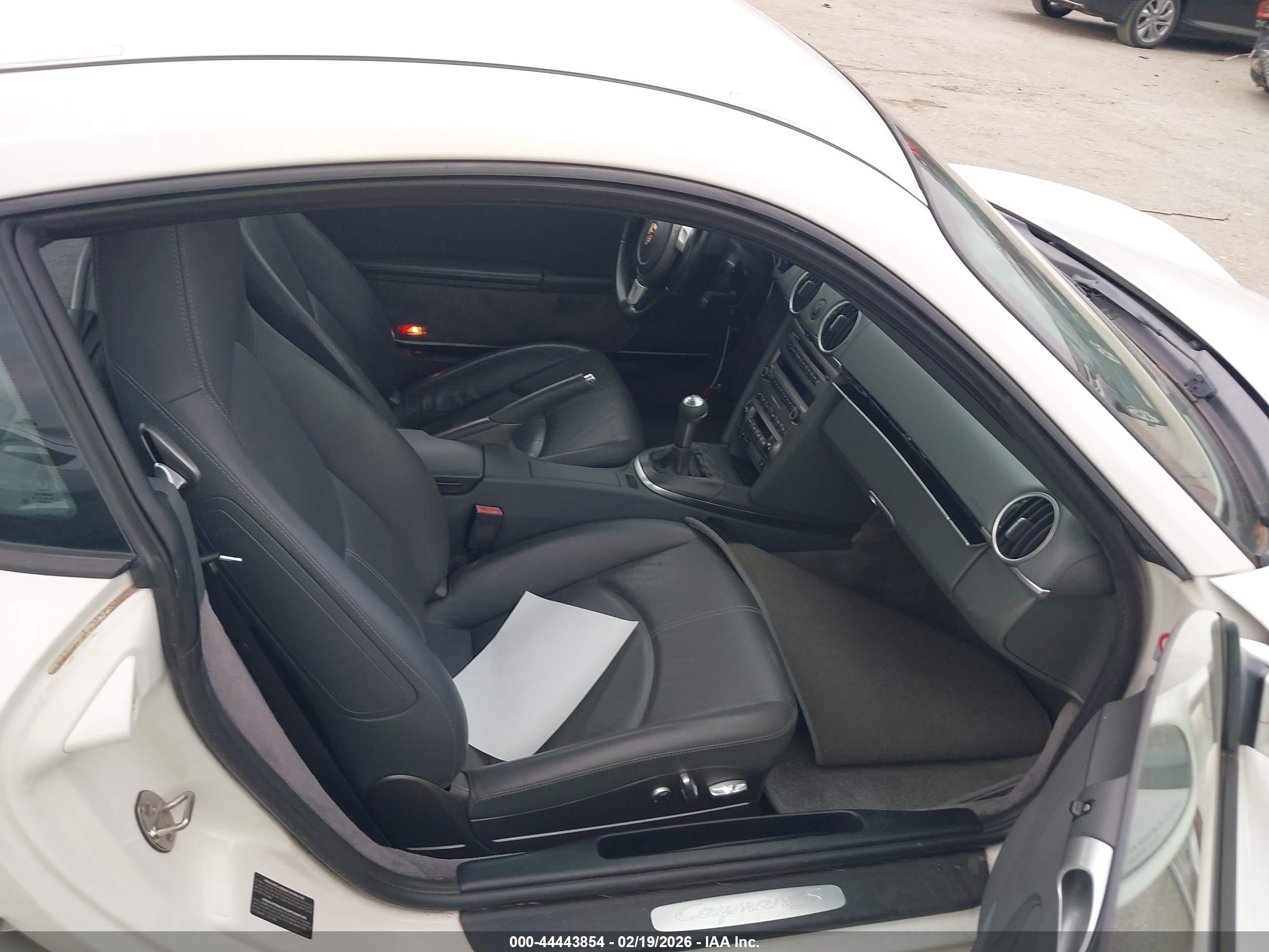2006 Porsche Cayman S   White vin: WP0AB29826U781902