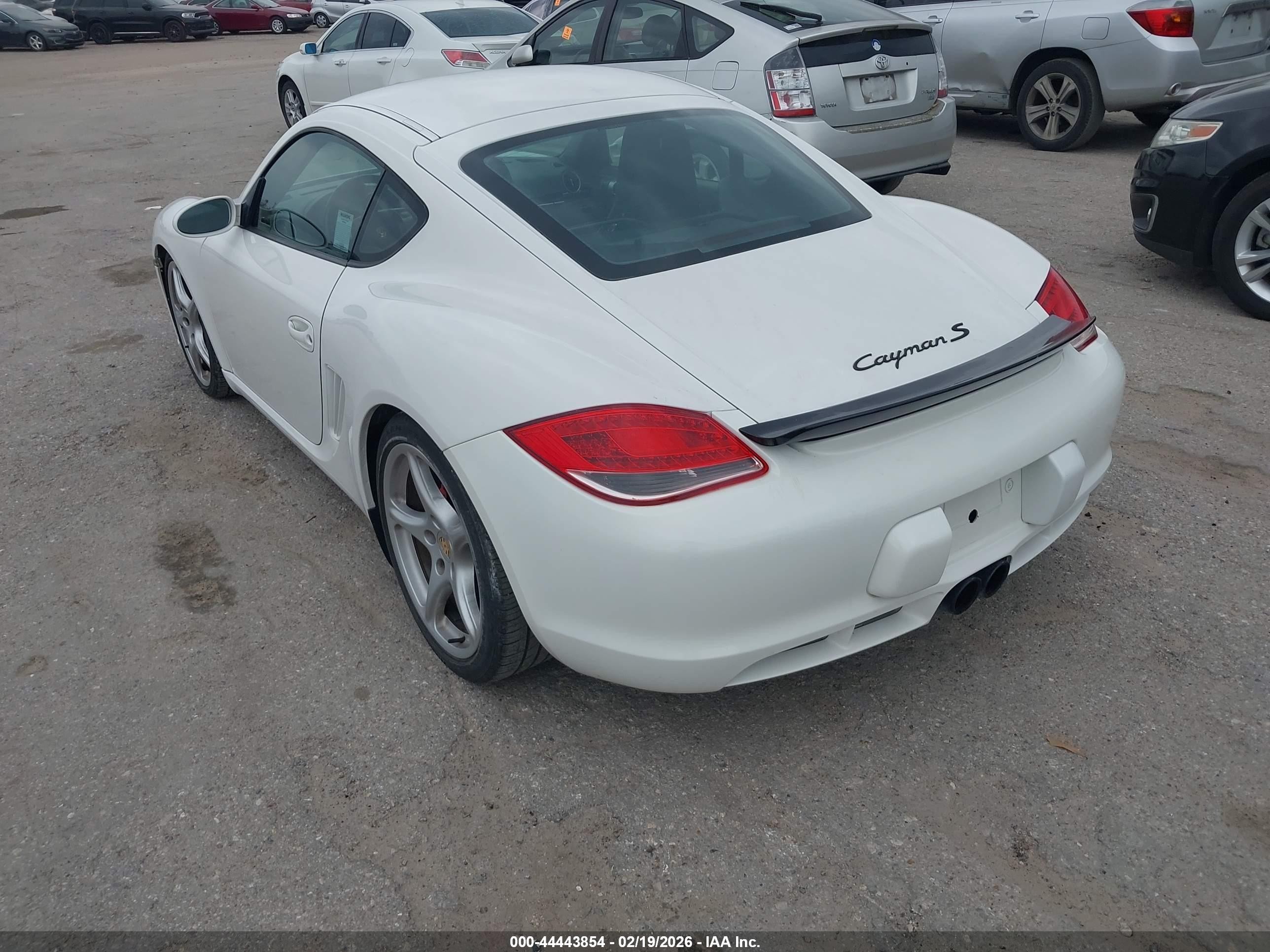 2006 Porsche Cayman S   White vin: WP0AB29826U781902