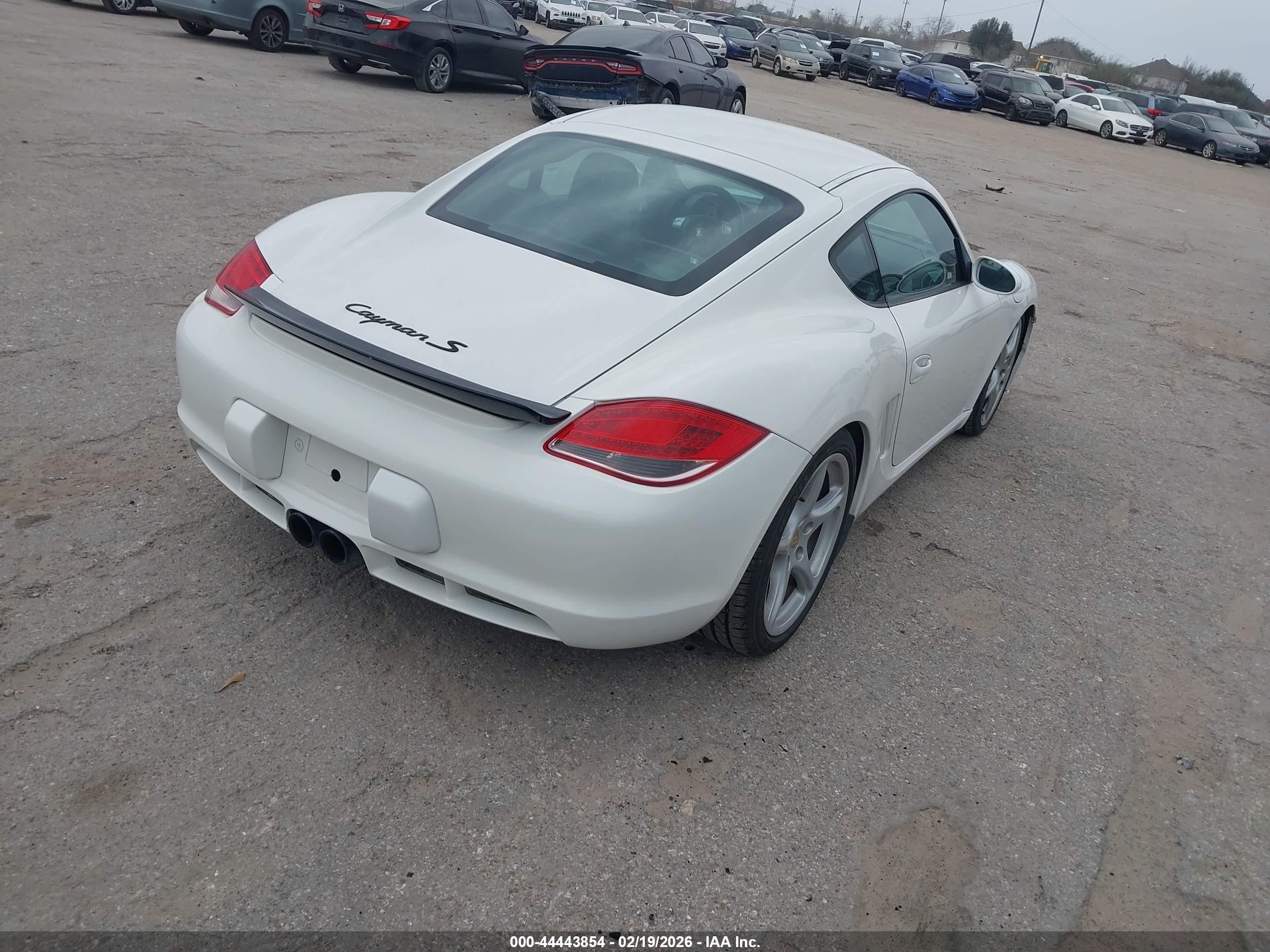 2006 Porsche Cayman S   White vin: WP0AB29826U781902
