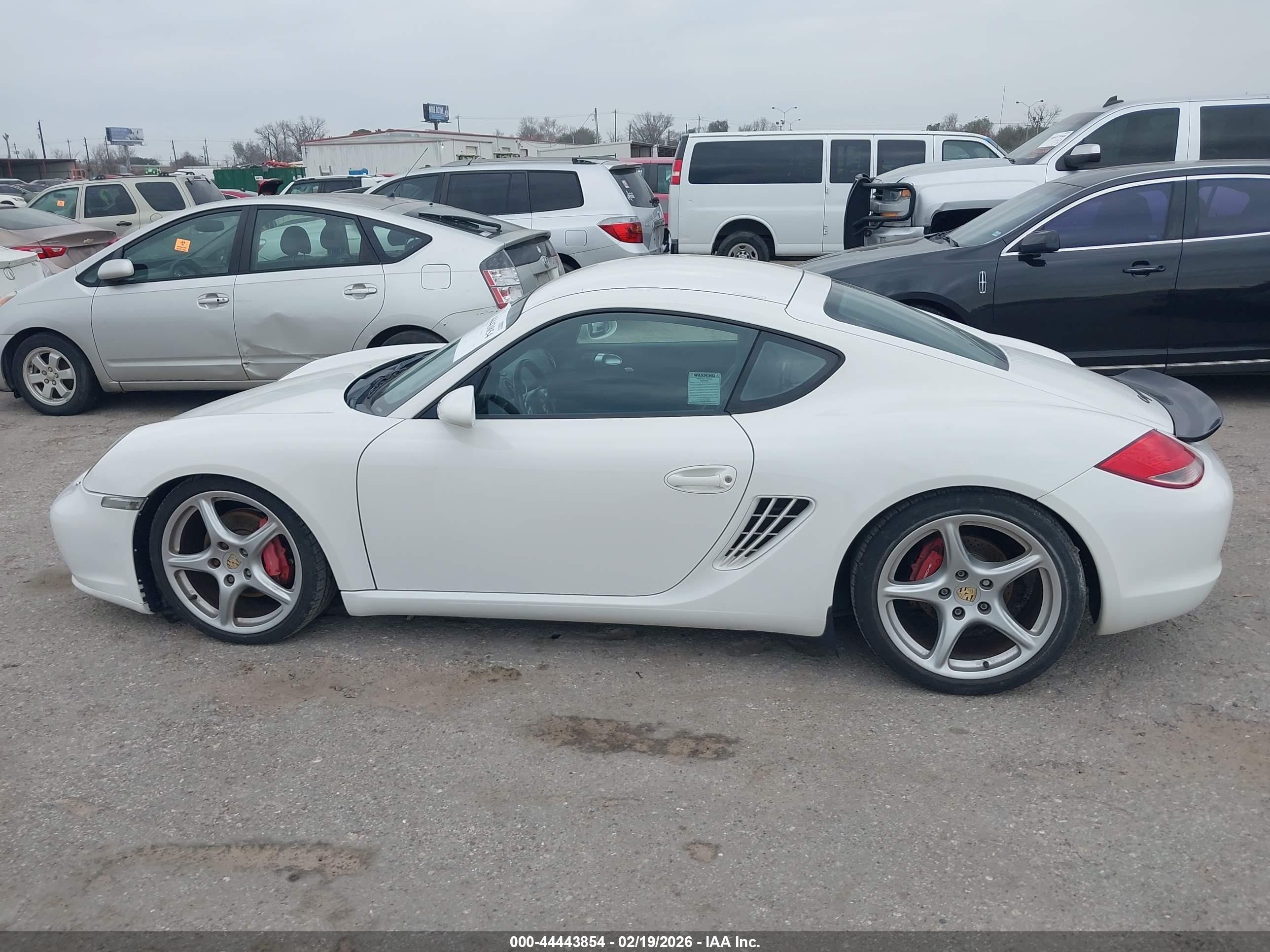 2006 Porsche Cayman S   White vin: WP0AB29826U781902
