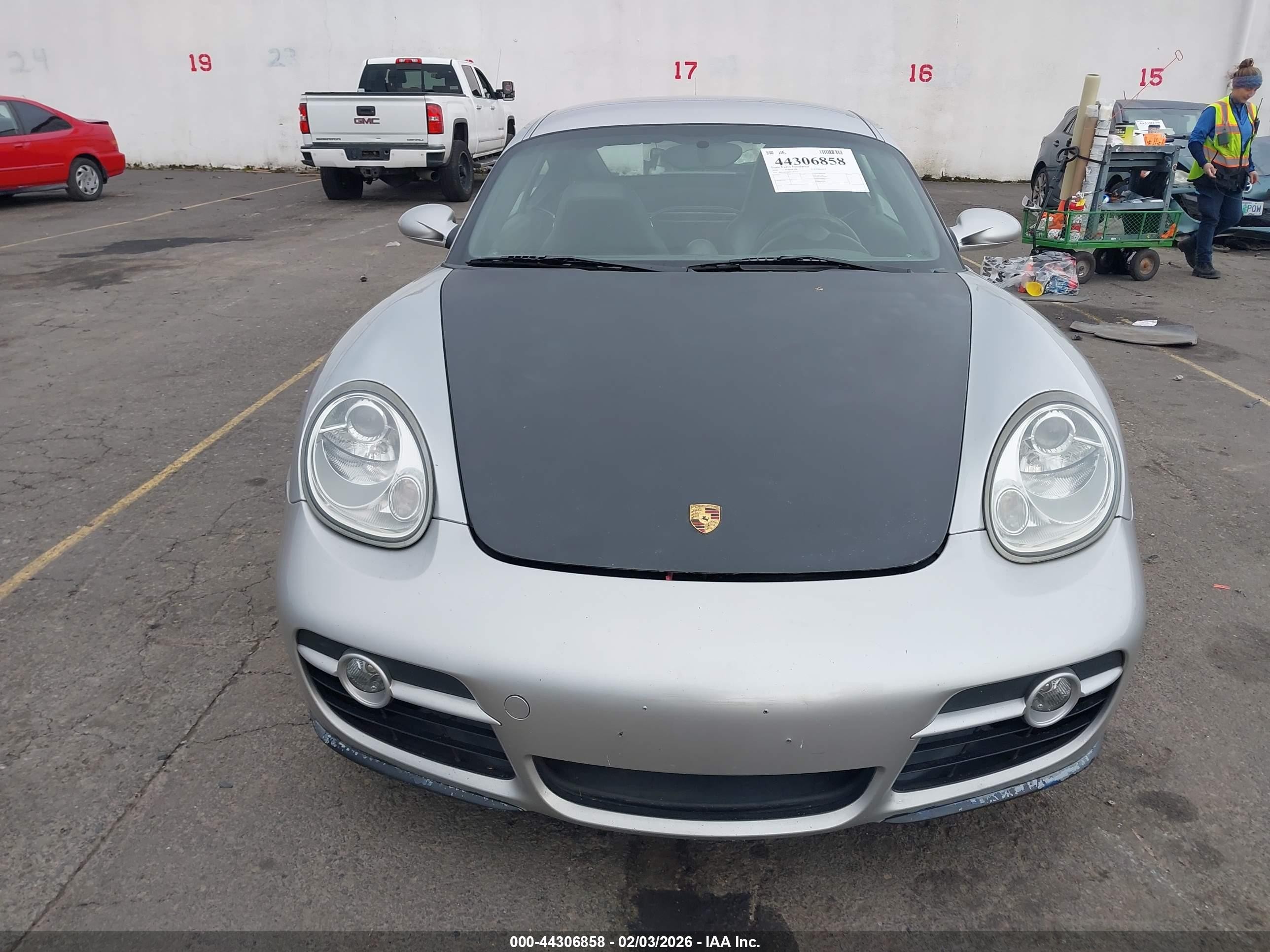 2006 Porsche Cayman S   Silver vin: WP0AB29896U781153