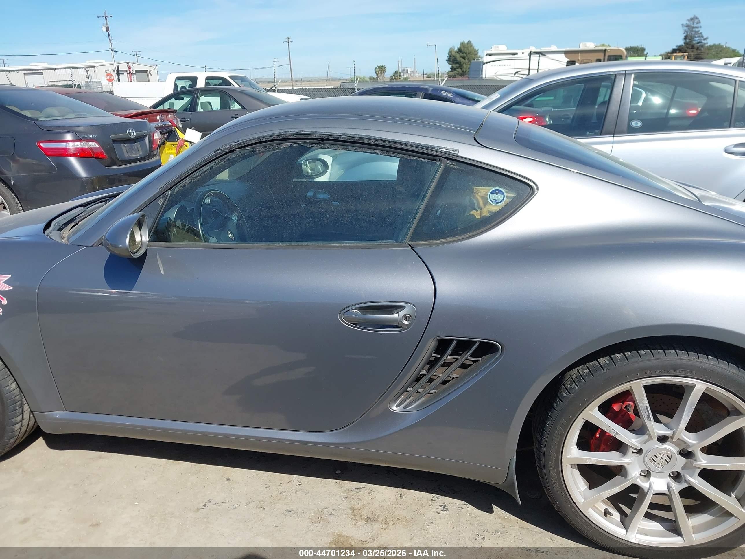 2006 Porsche Cayman S   Gray vin: WP0AB298X6U784983