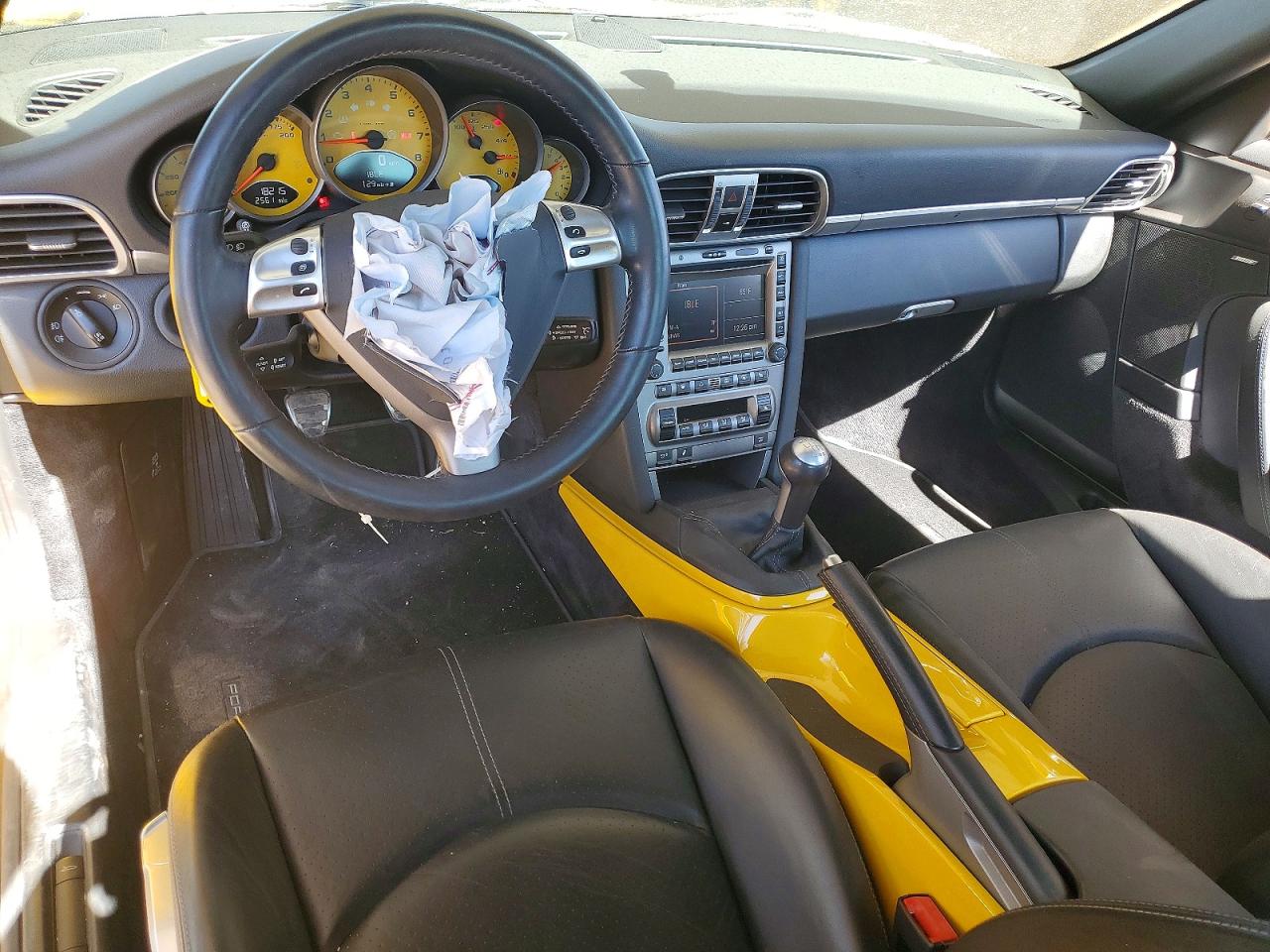 2008 Porsche 911 Carrera S Желтый vin: WP0AB29988S731206