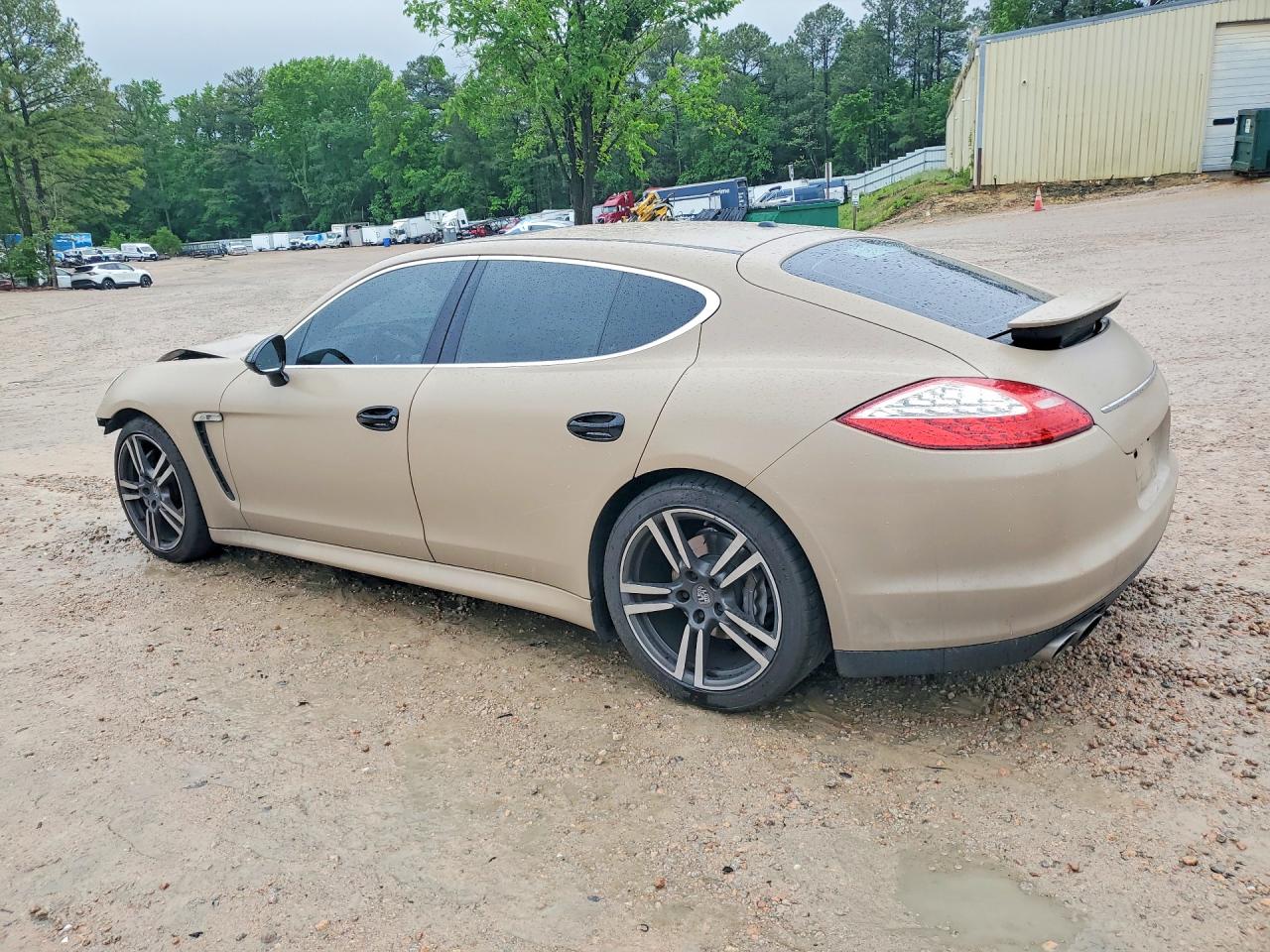 2013 Porsche Panamera S Желто-коричневый vin: WP0AB2A70DL061018