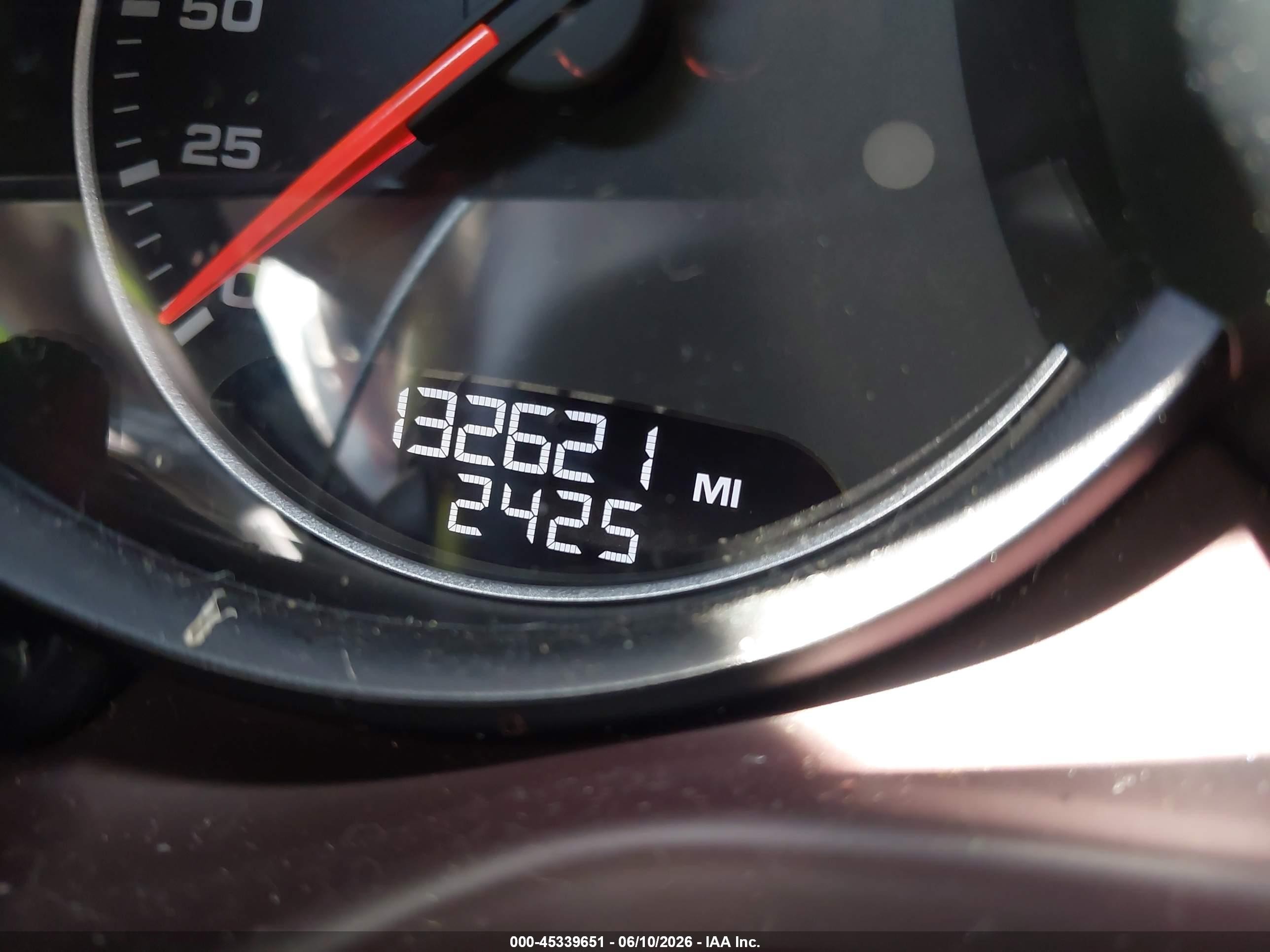 2011 Porsche Panamera S Серебряный vin: WP0AB2A73BL062824