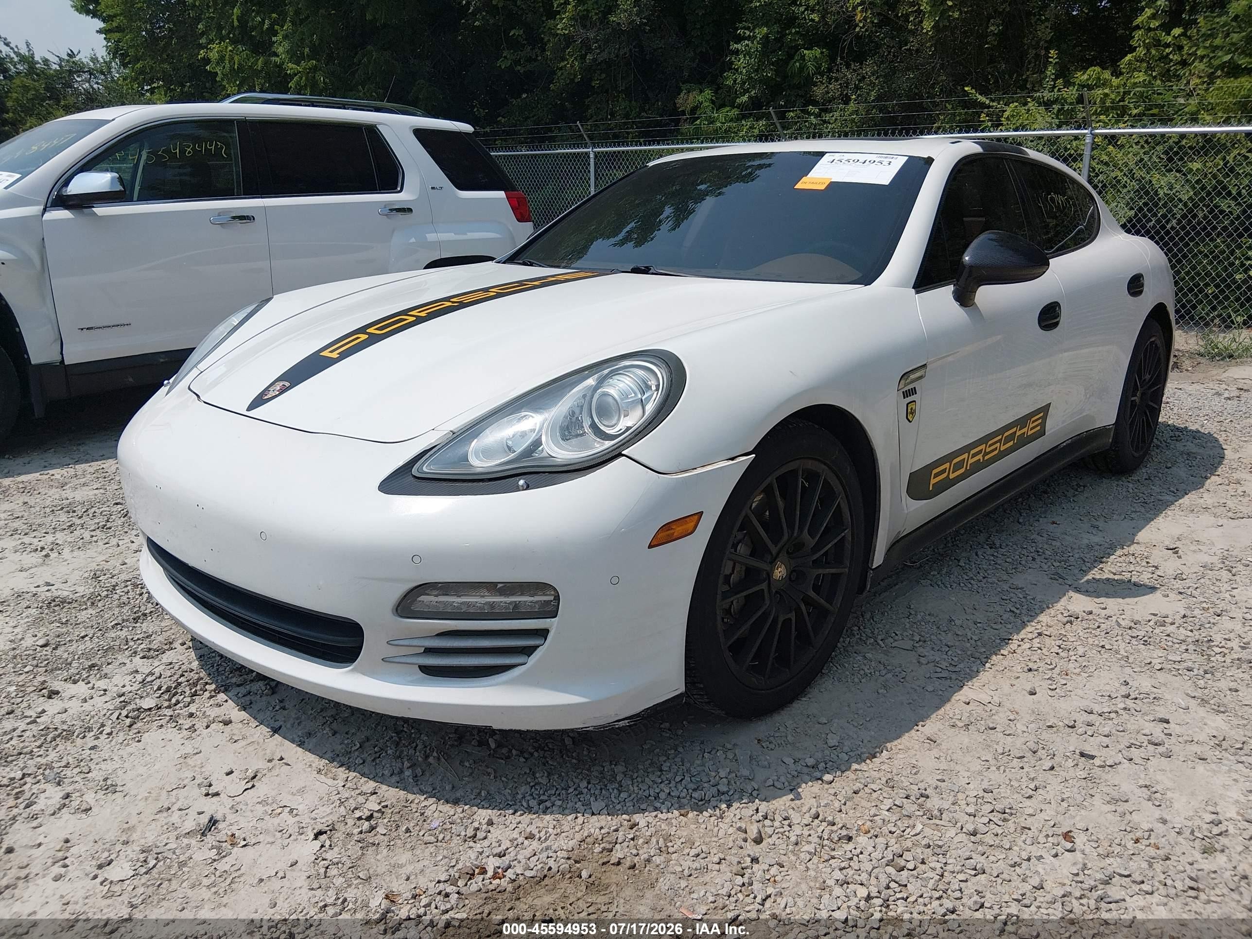 2012 Porsche Panamera 4s White vin: WP0AB2A73CL061237