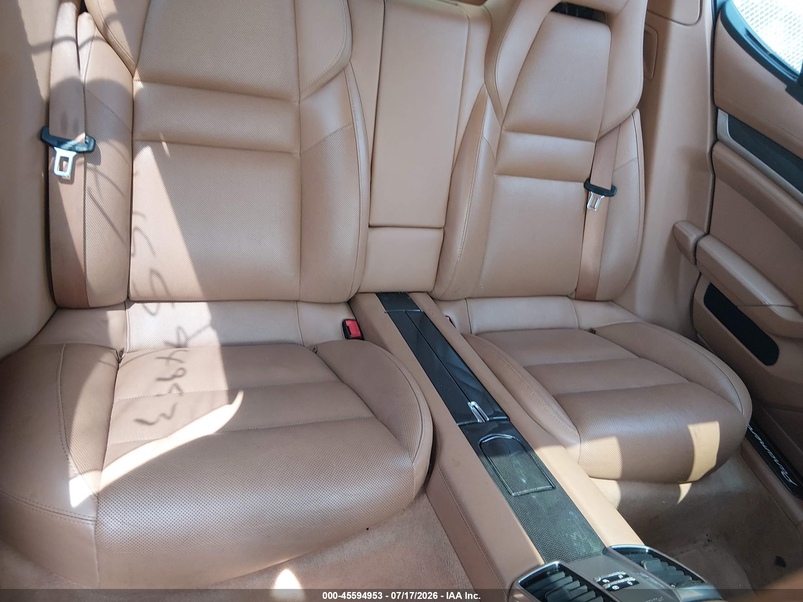 2012 Porsche Panamera 4s White vin: WP0AB2A73CL061237