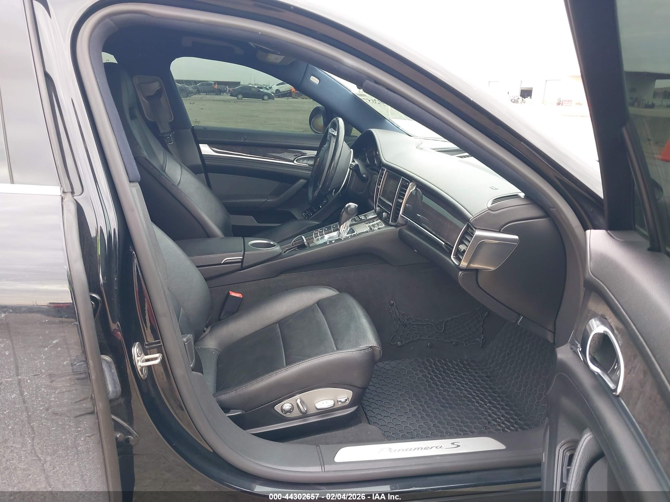 2013 Porsche Panamera S Черный vin: WP0AB2A73DL060283