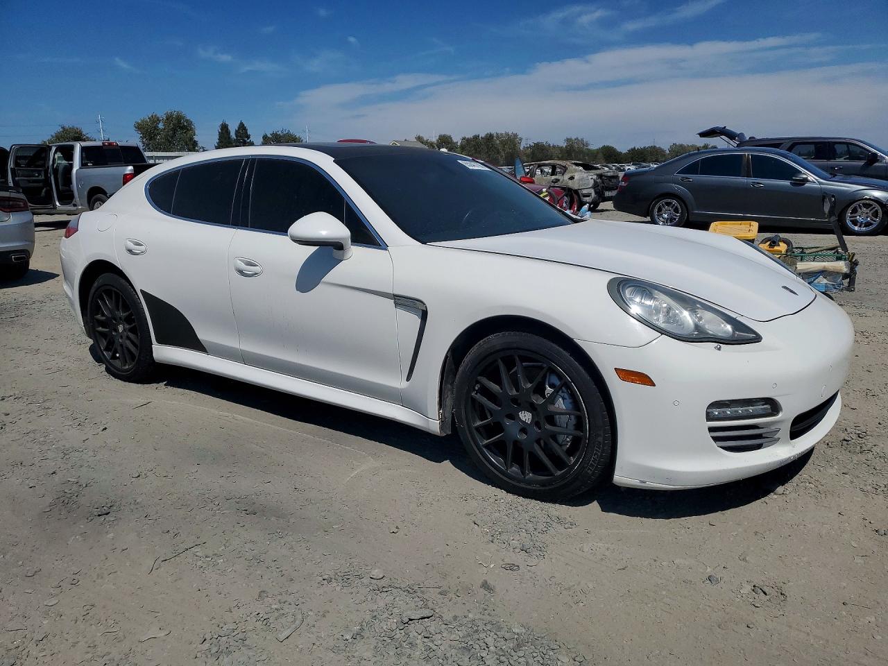 2010 Porsche Panamera S Белый vin: WP0AB2A74AL065780