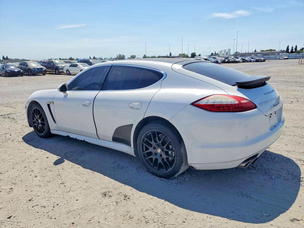 2010 Porsche Panamera S Белый vin: WP0AB2A74AL065780