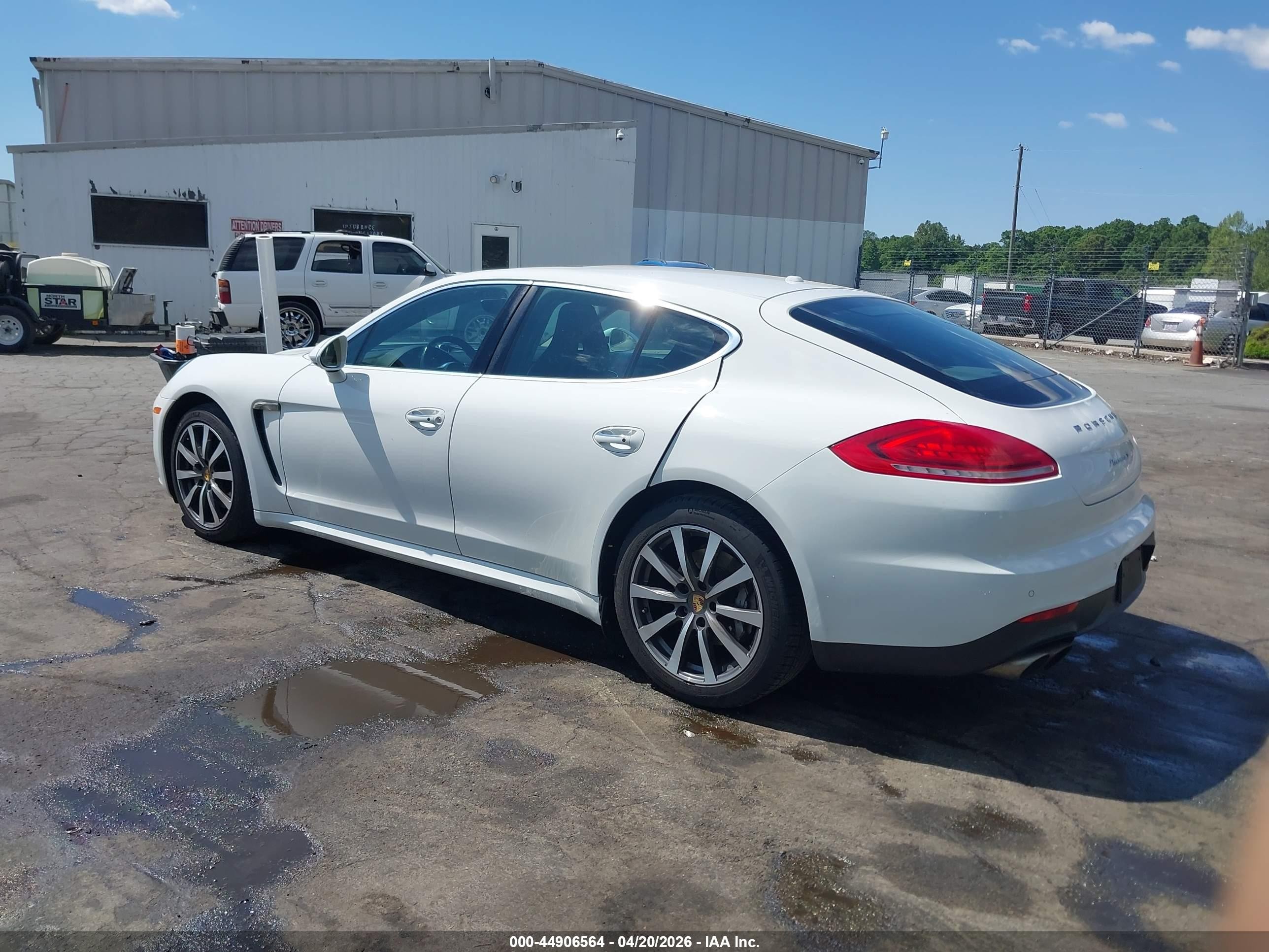 2014 Porsche Panamera S White vin: WP0AB2A74EL056308
